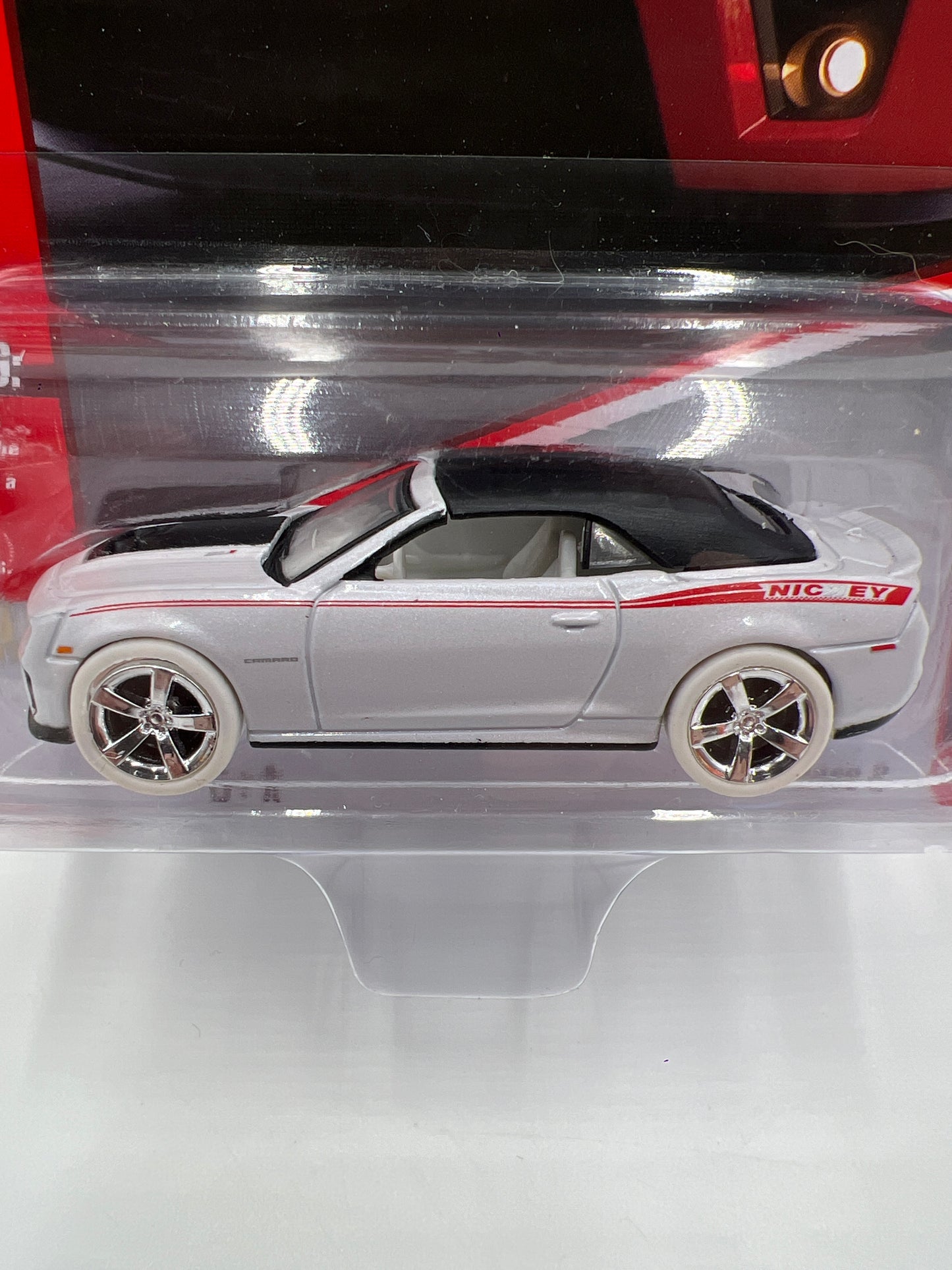 Johnny Lightning 2013 Chevy Camaro ZL1 Nickey White Lightning Chase