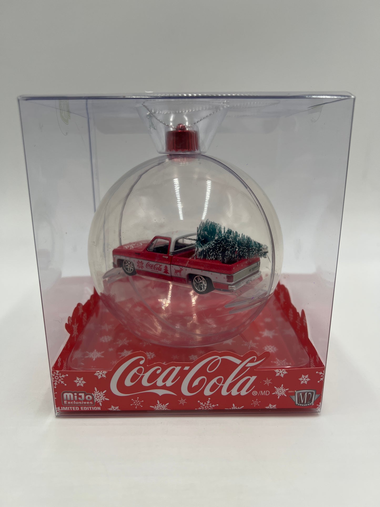M2 Machines MiJo Exclusives Coca Cola Holiday Christmas Ornaments 1973 Chevrolet Fleetline Red/White