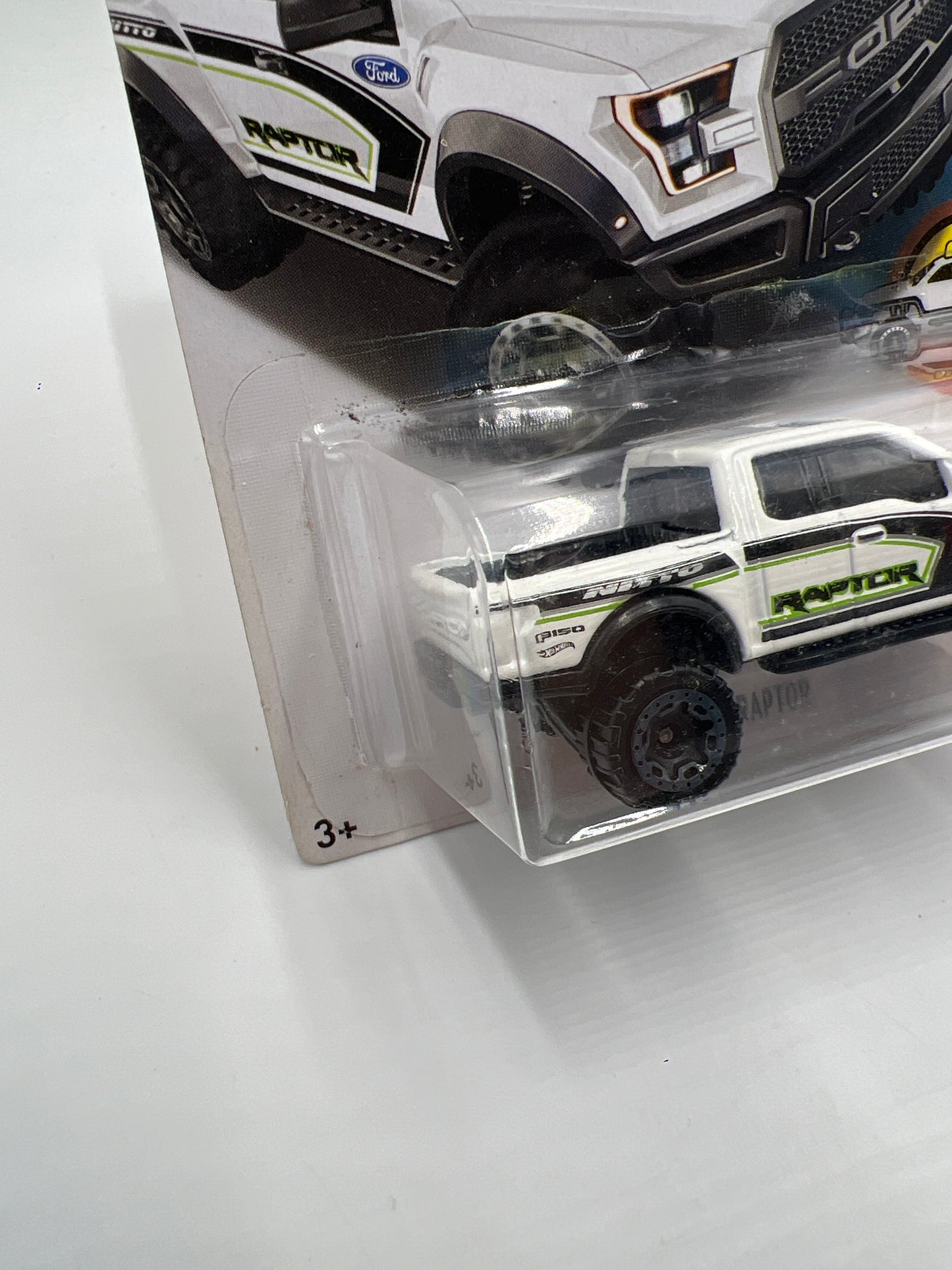 2017 Hot Wheels Hot Trucks #129 17 Ford F-150 Raptor White 31A