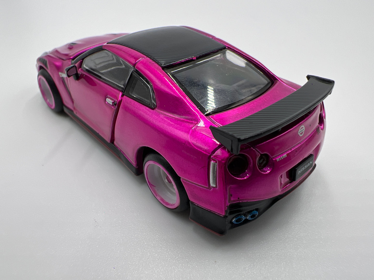 Era Car Nissan GT-R Nismo 2020 Pink Loose CUSTOM