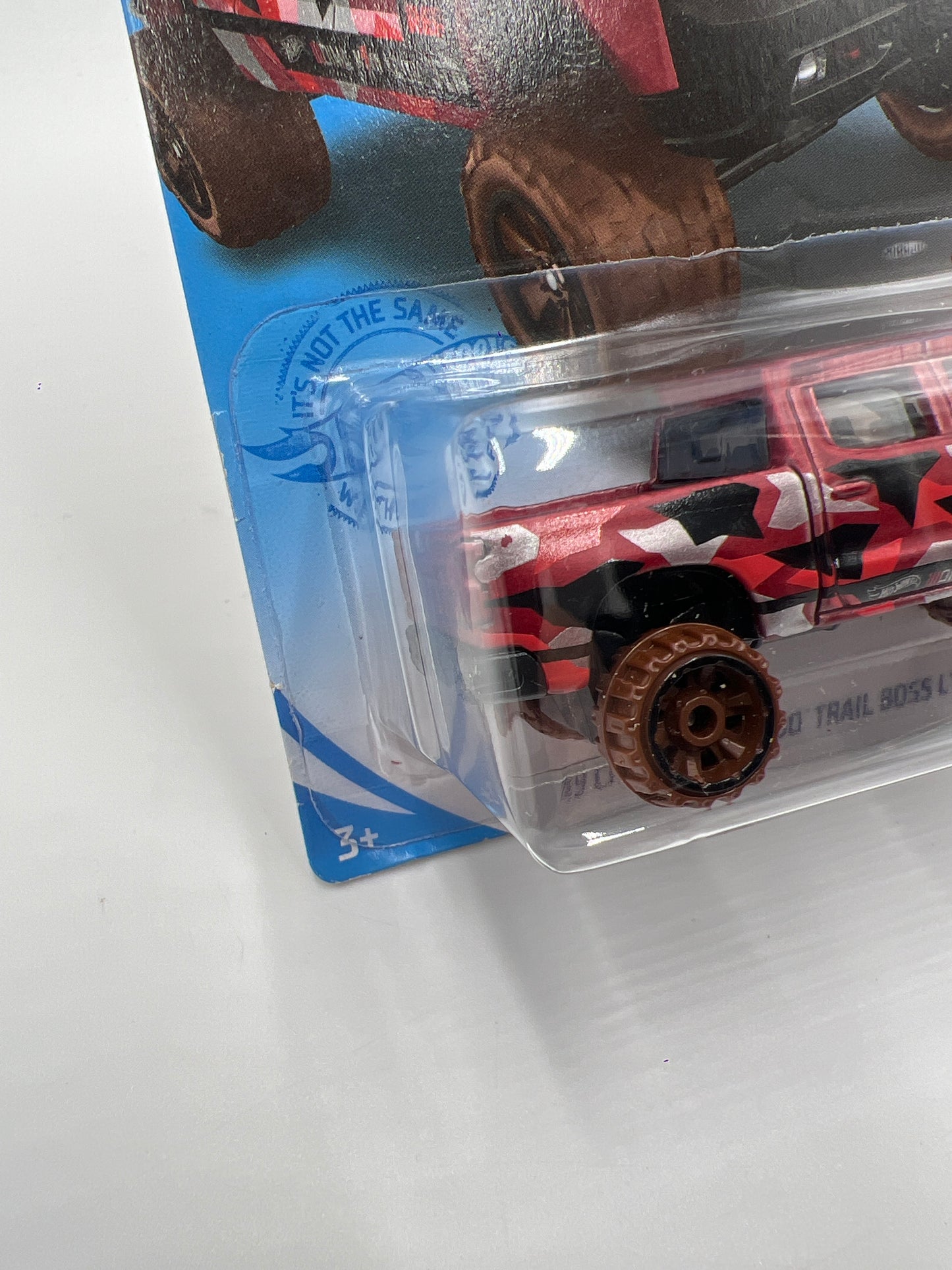 2021 Hot Wheels Target Exclusive Red Edition #80 19 Chevy Silverado Trail Boss LT Red 148B