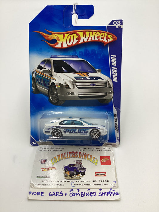 2009 Hot Wheels #109 Ford Fusion Police White 35F