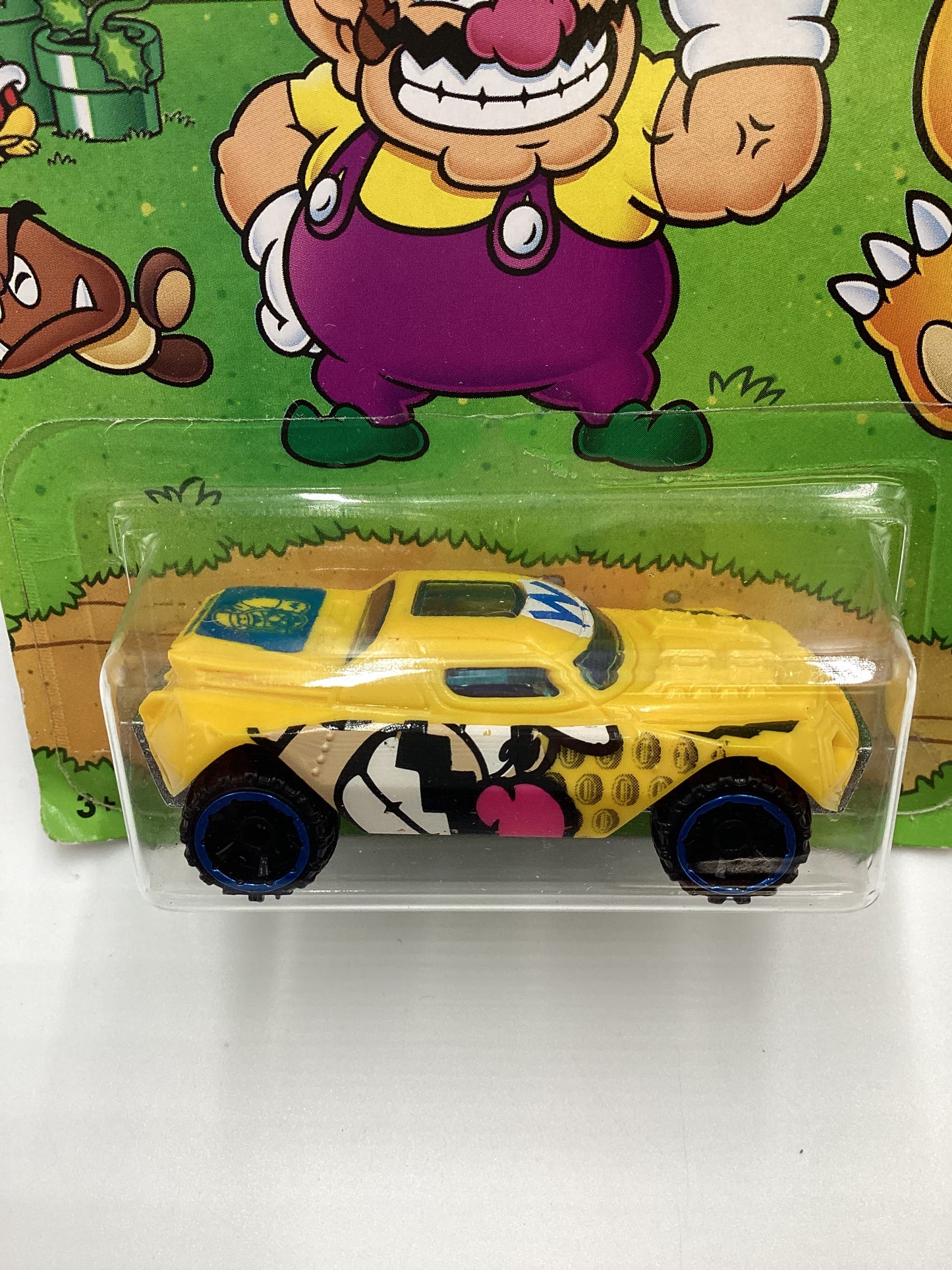 2016 Hot Wheels Super Mario #3 RD-08 Yellow Wario 157A