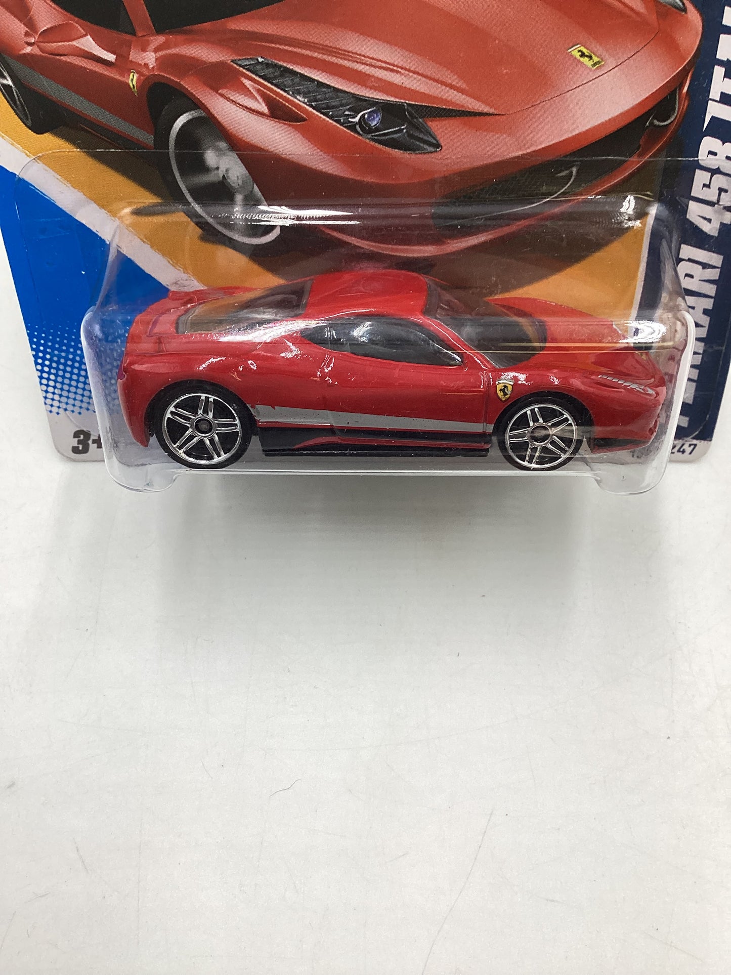 2012 Hot wheels #130 Ferrari 458 Italia Red Short Card with protector