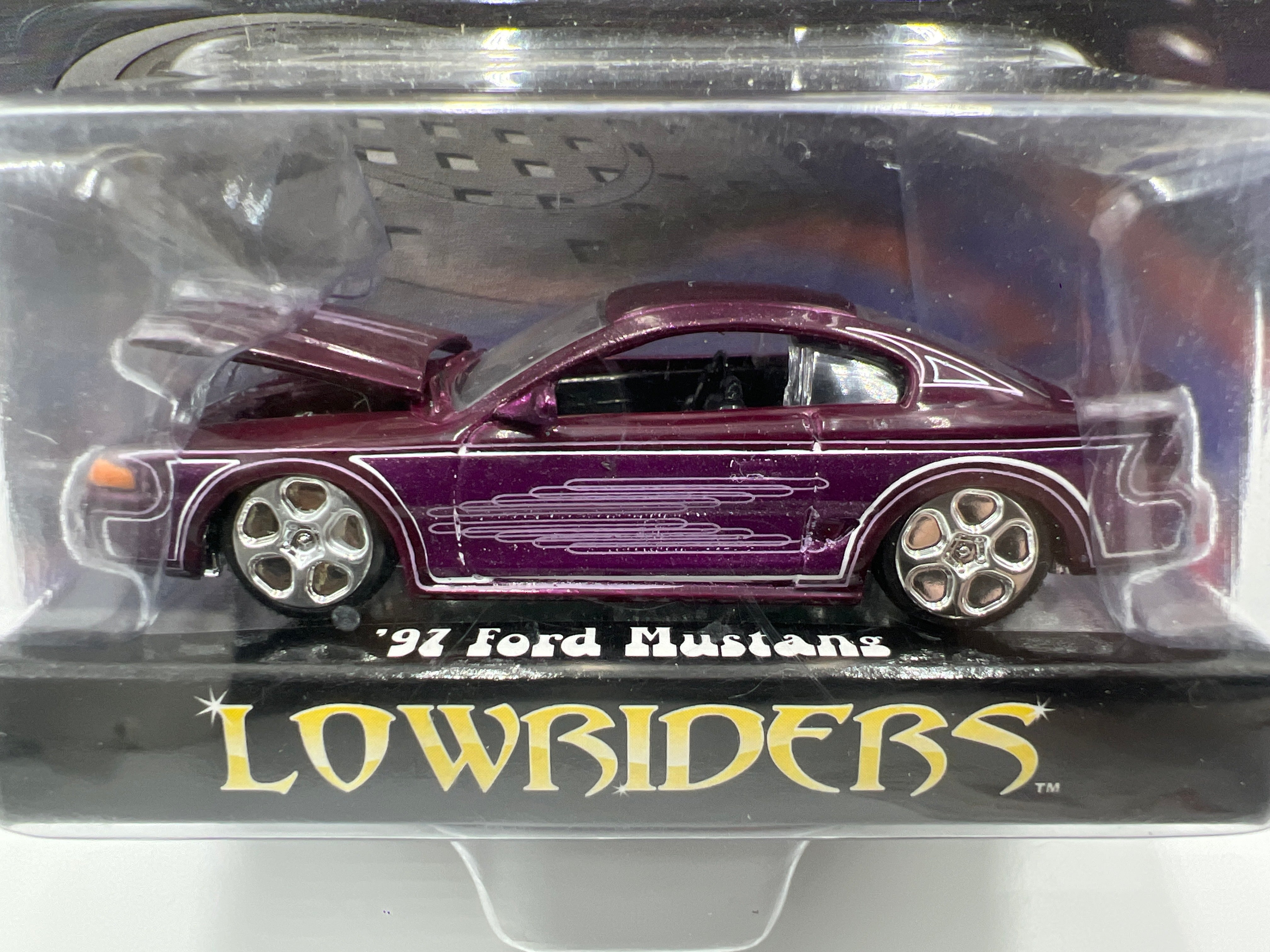 Racing Champions Lowriders 97 Ford Mustang Purple 183G