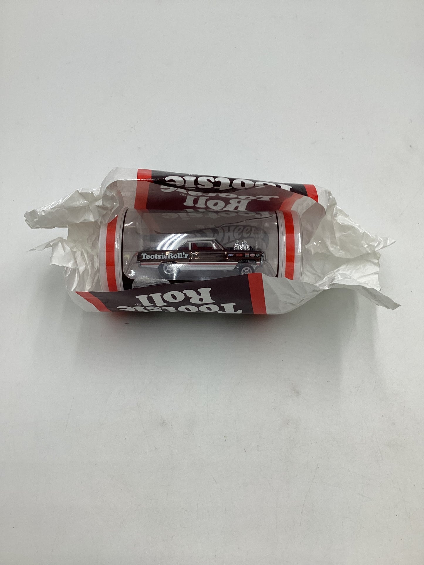 2021 Hot Wheels RLC Tootsie Roll’r #03012/12500 66 Super Nova Cracked Blister