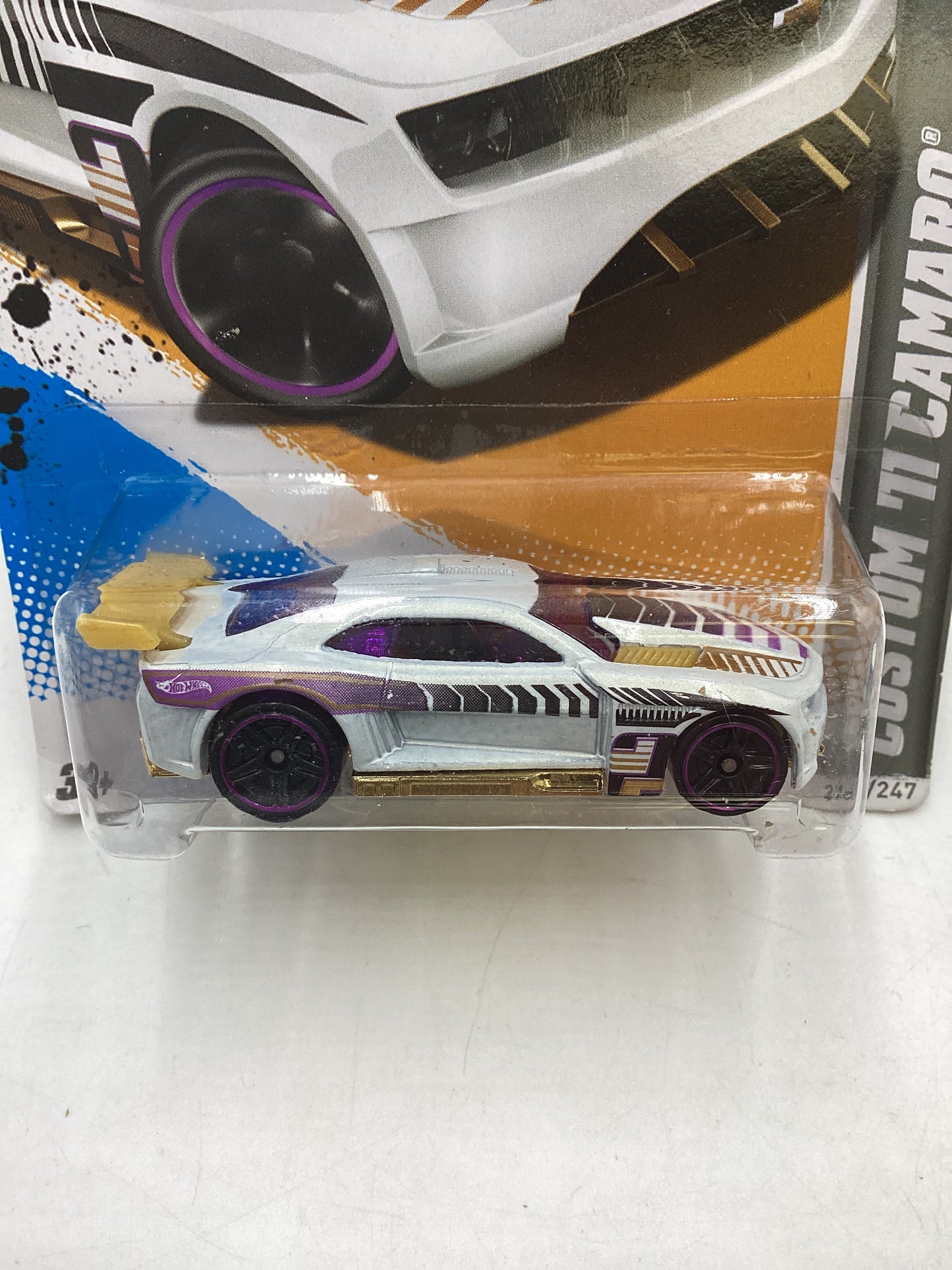 2012 Hot Wheels #226 White Custom 11 Camaro 9i