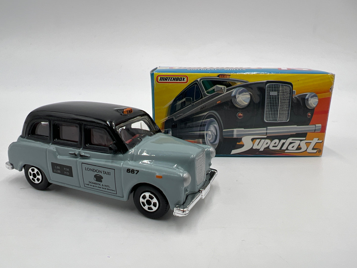 Matchbox 1/64 Superfast #69 London Taxi Gray Loose