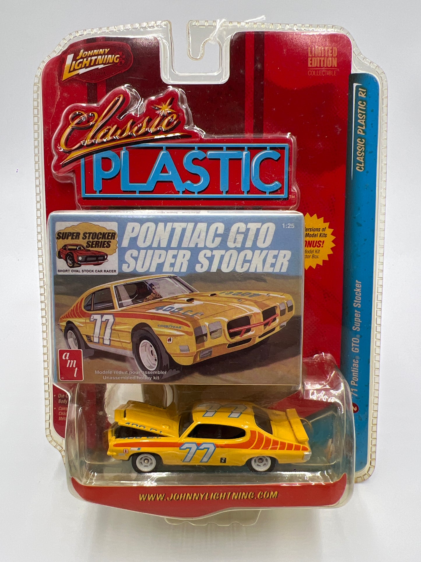 Johnny Lightning Classic Plastic R1 #2 71 Pontiac GTO Super Stocker Yellow 232C