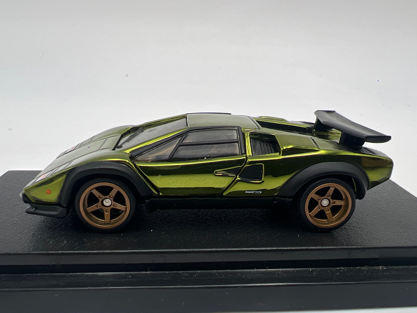 2023 Hot Wheels RLC 82 Lamborghini Countach LP500 S Green
