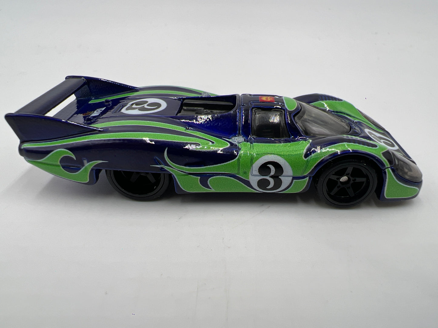 Hot Wheels Diorama Premium Porsche 917LH Blue/Green Loose