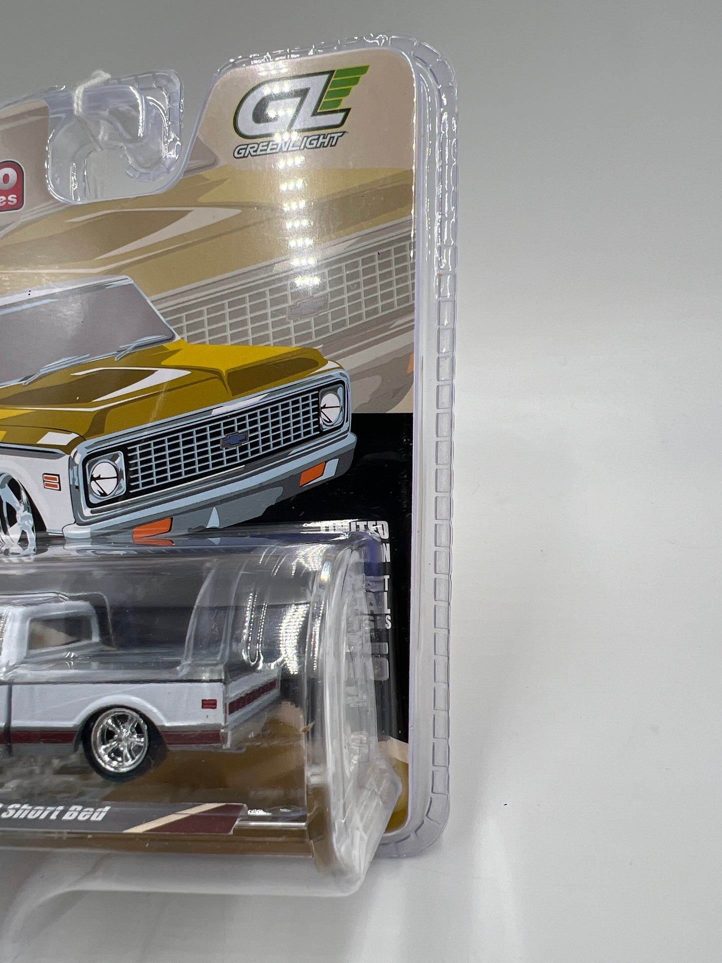 Greenlight Mijo Exclusives RAW CHASE 1972 Chevrolet C10 Short Bed Yellow