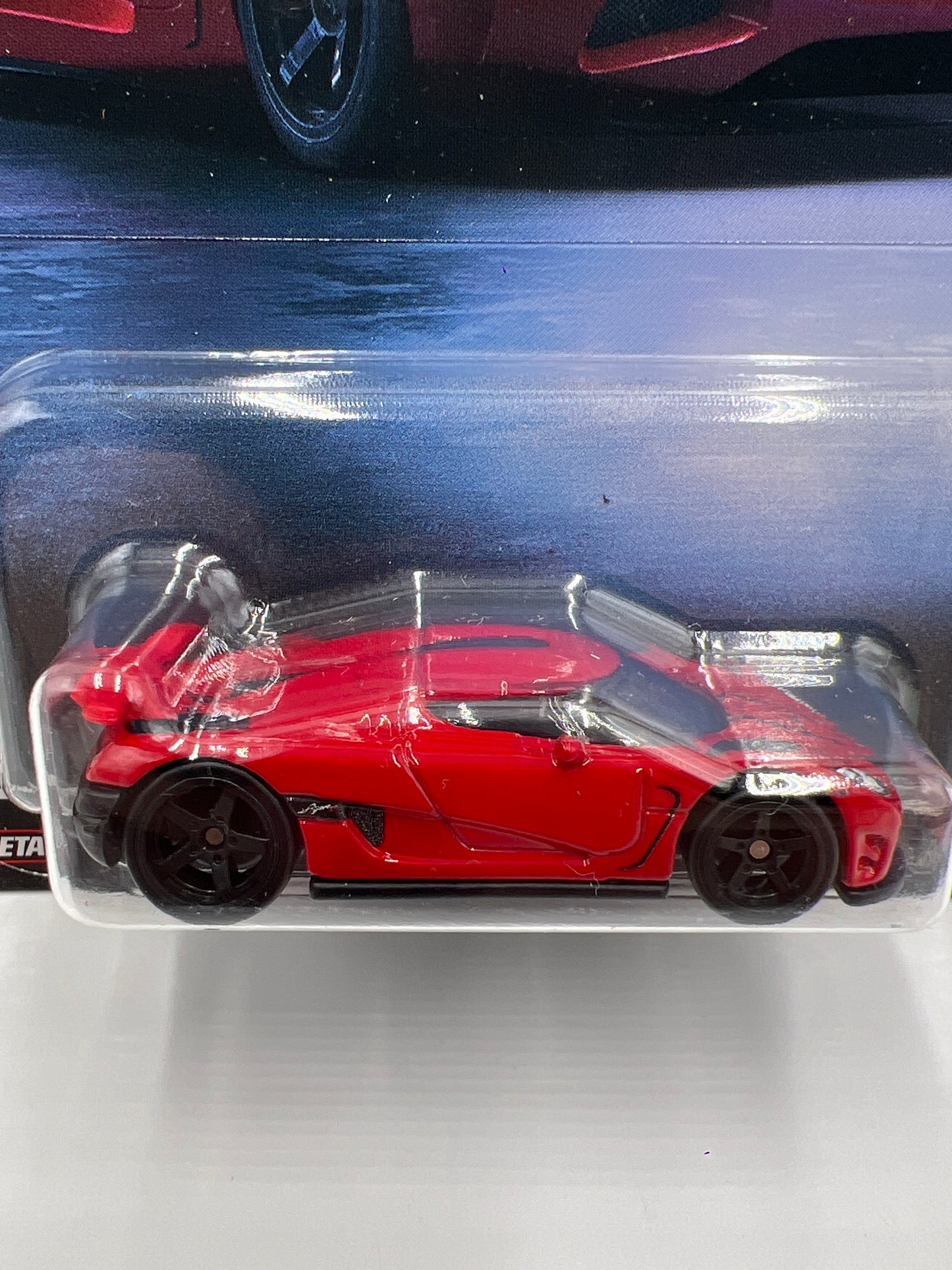 Hot Wheels Premium Exotic Envy #3 Koenigsegg Agera R Red 245B