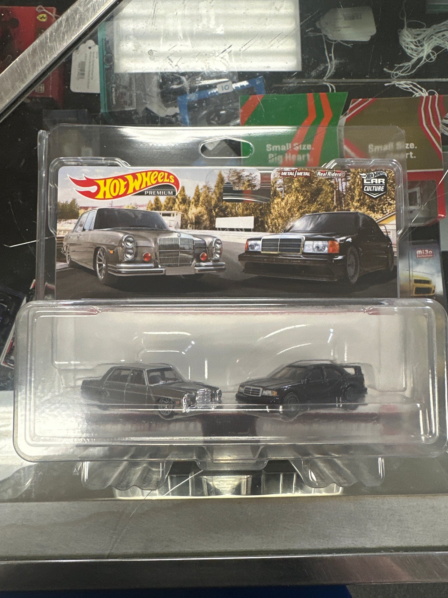 Hot wheels car culture team 2 pack target exclusive 72 Mercedes Benz 280 190E W/Protector 282D