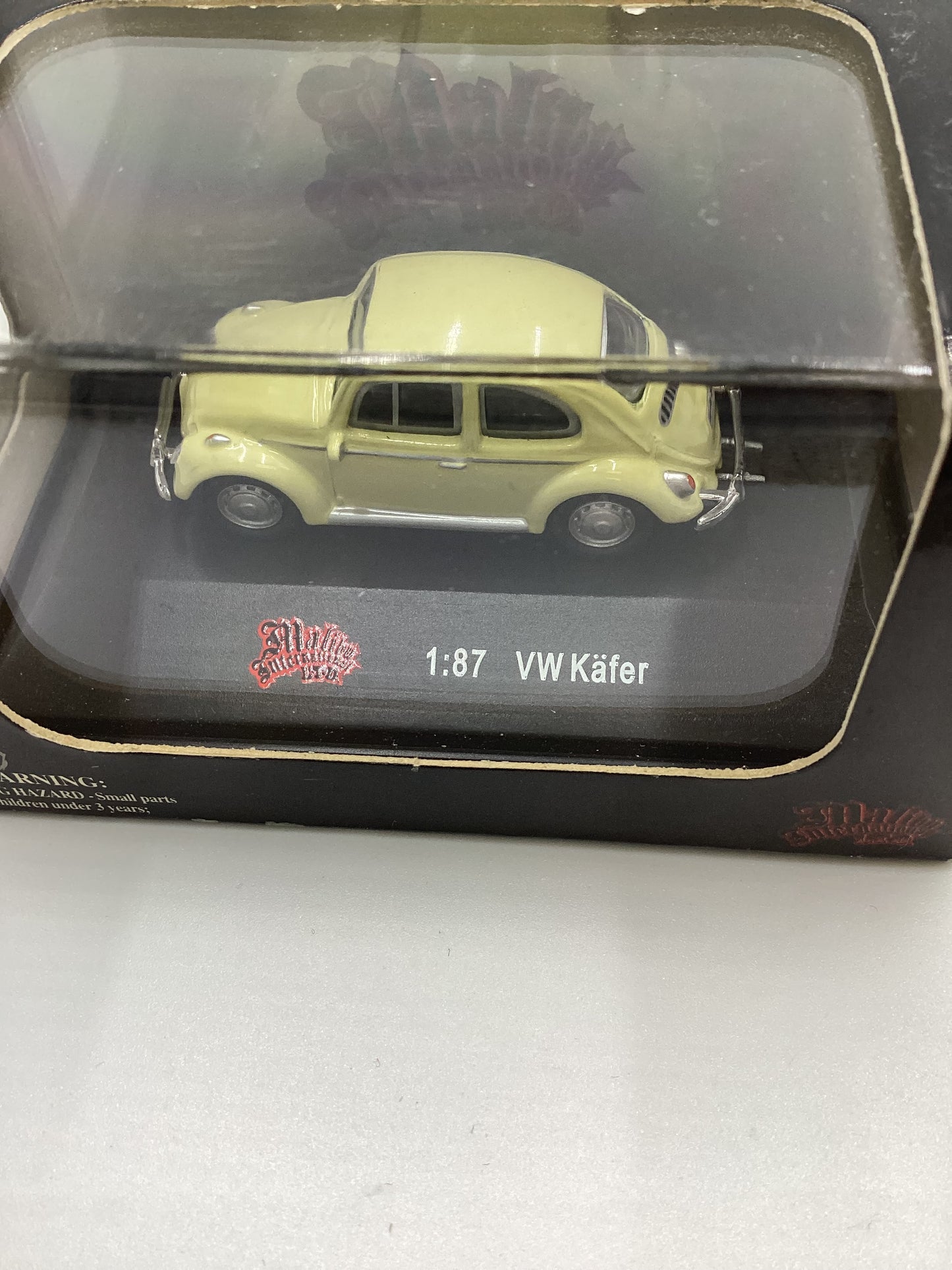 Malibu International 1:87 Scale VW Kafer Yellow
