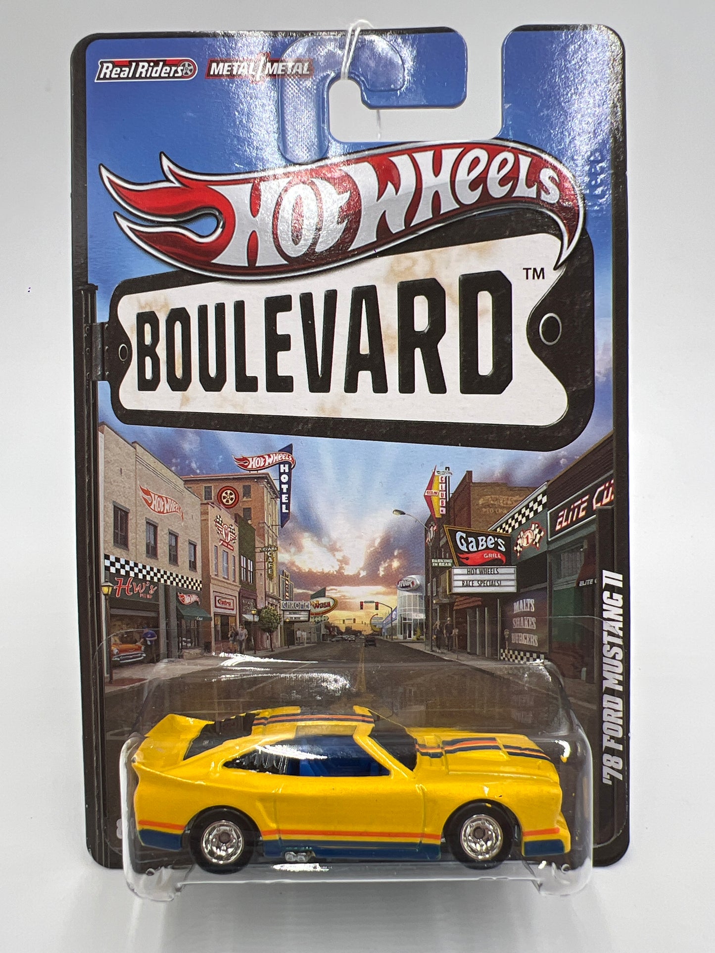 Hot Wheels Boulevard Underdogs 78 Ford Mustang II Yellow 244A