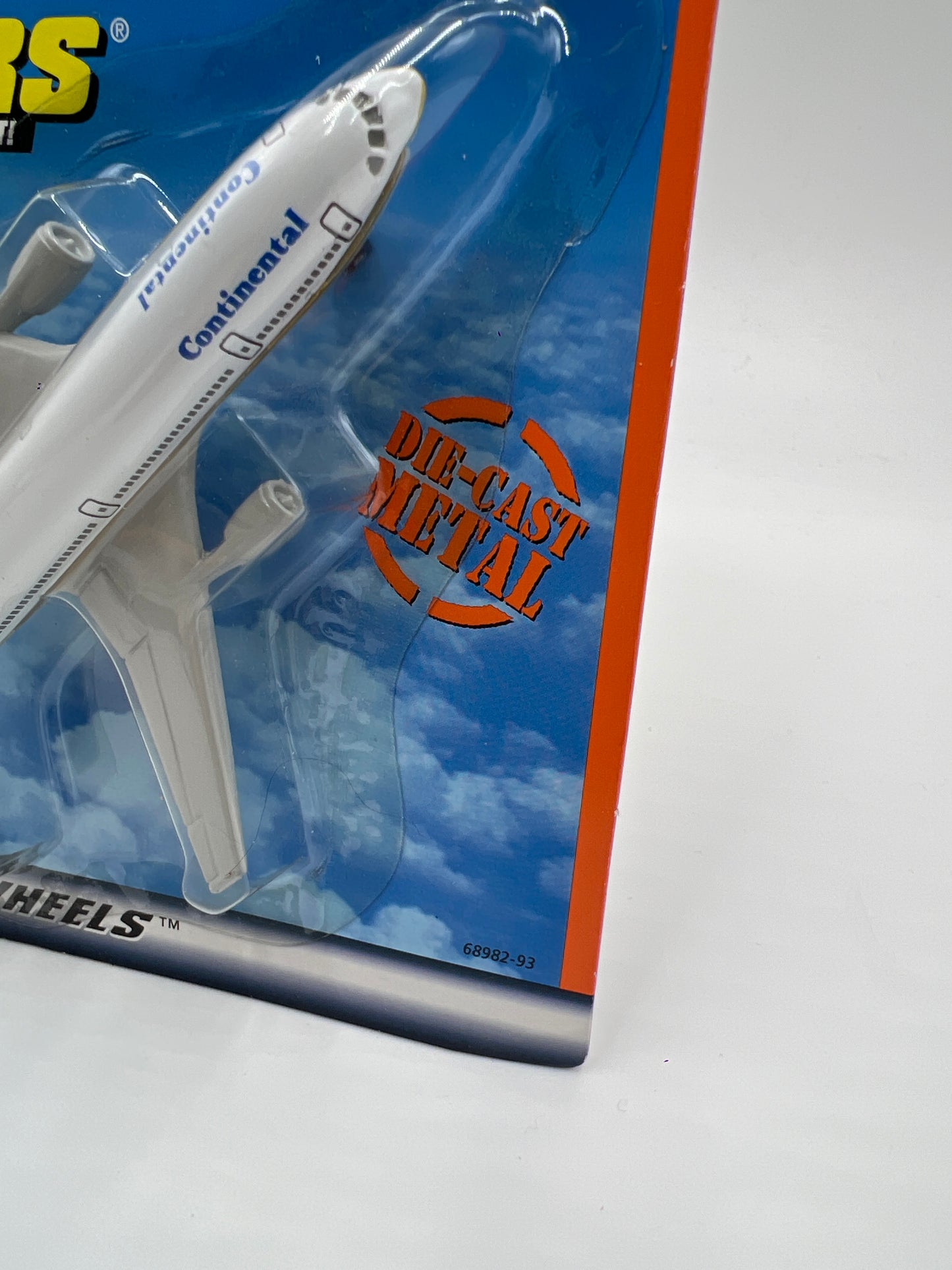 Matchbox Sky Busters DC-10 Continental #1 YY1