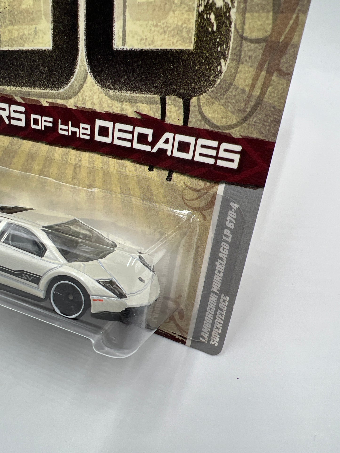 Hot Wheels Cars of the Decades The 00s #32 Lamborghini Murcielago LP 670-4 Superveloce White W/Protector