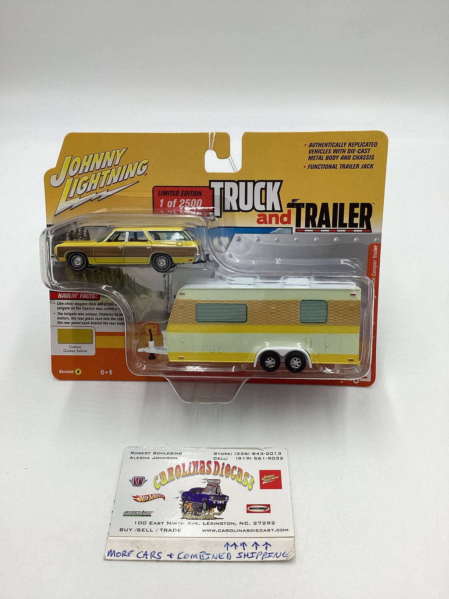 Johnny Lightning Truck And Trailer Yellow 1973 Chevy Caprice Wagon / Camper Trailer 191F