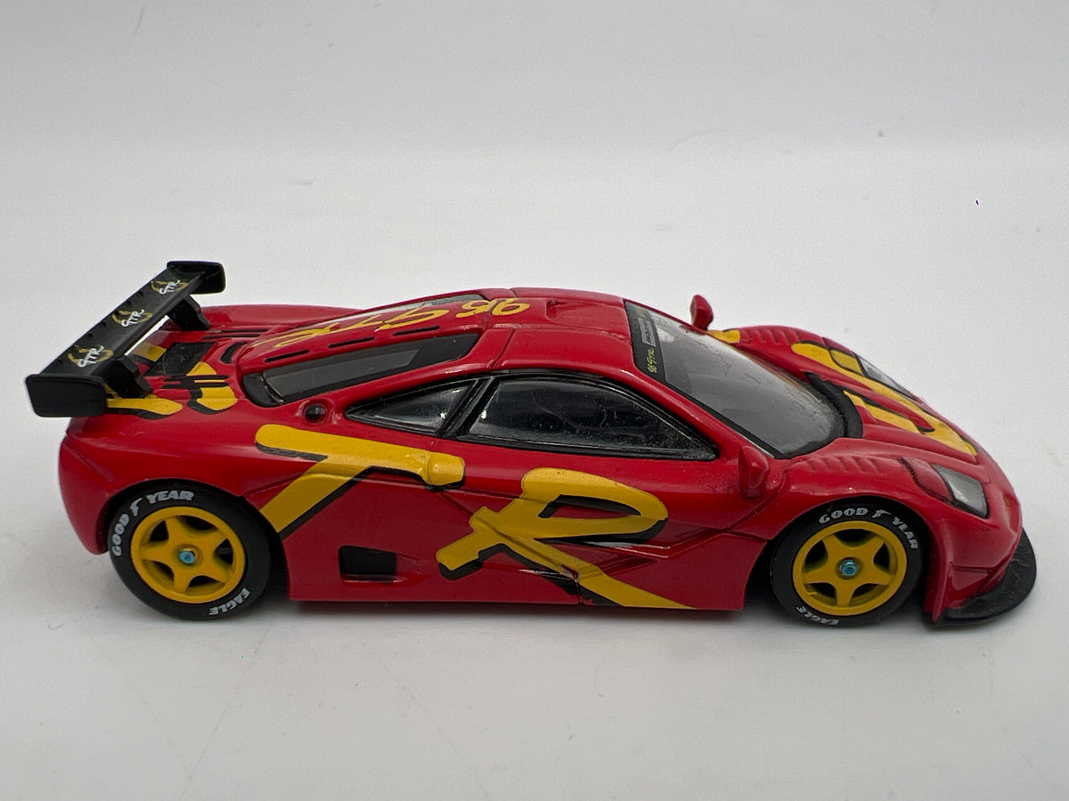 Mini GT #684 MiJo Exclusive McLaren F1 GTR 1996 Presentation