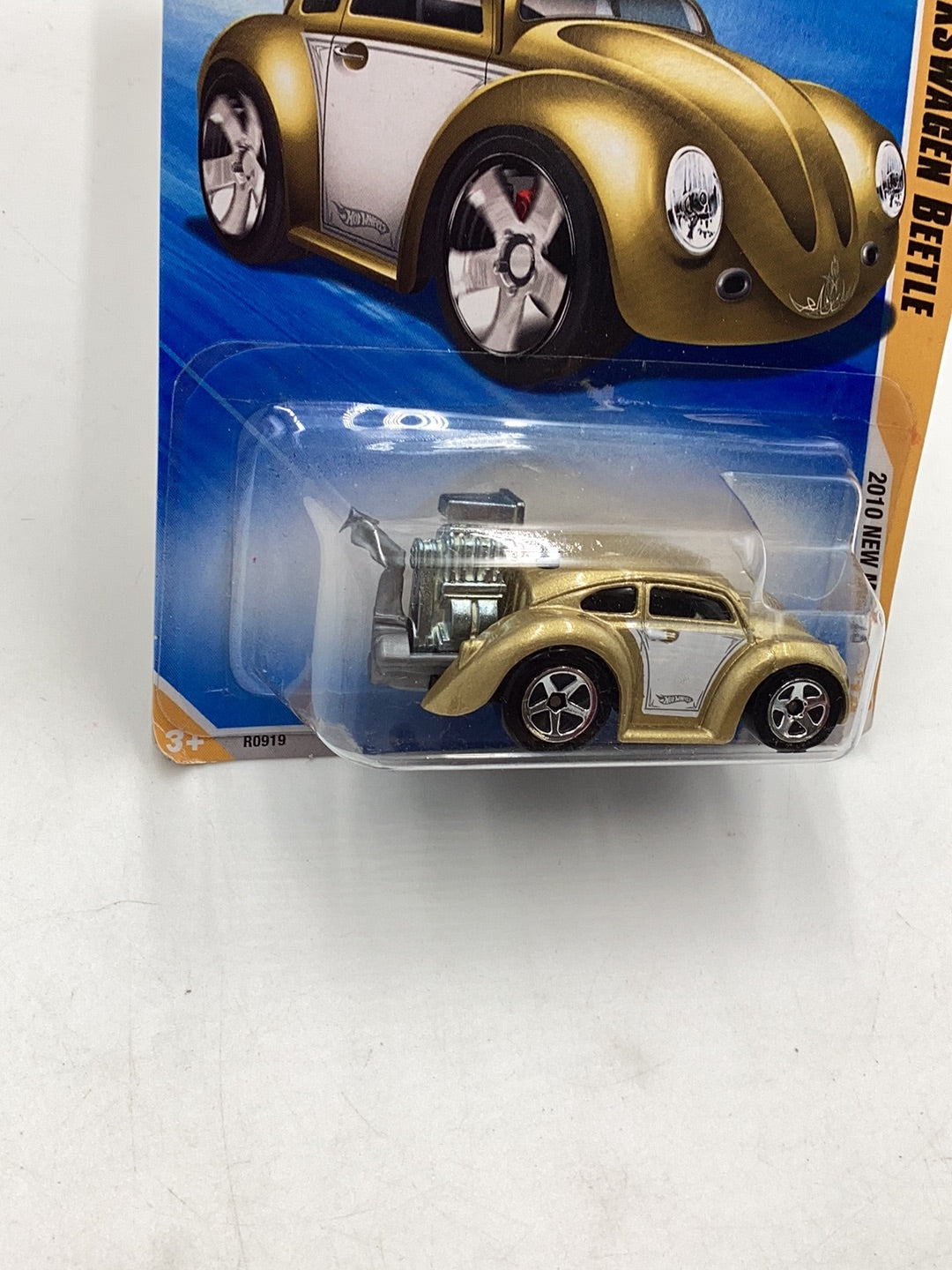 2010 Hot Wheels #4 Volkswagen beetle gold 92G