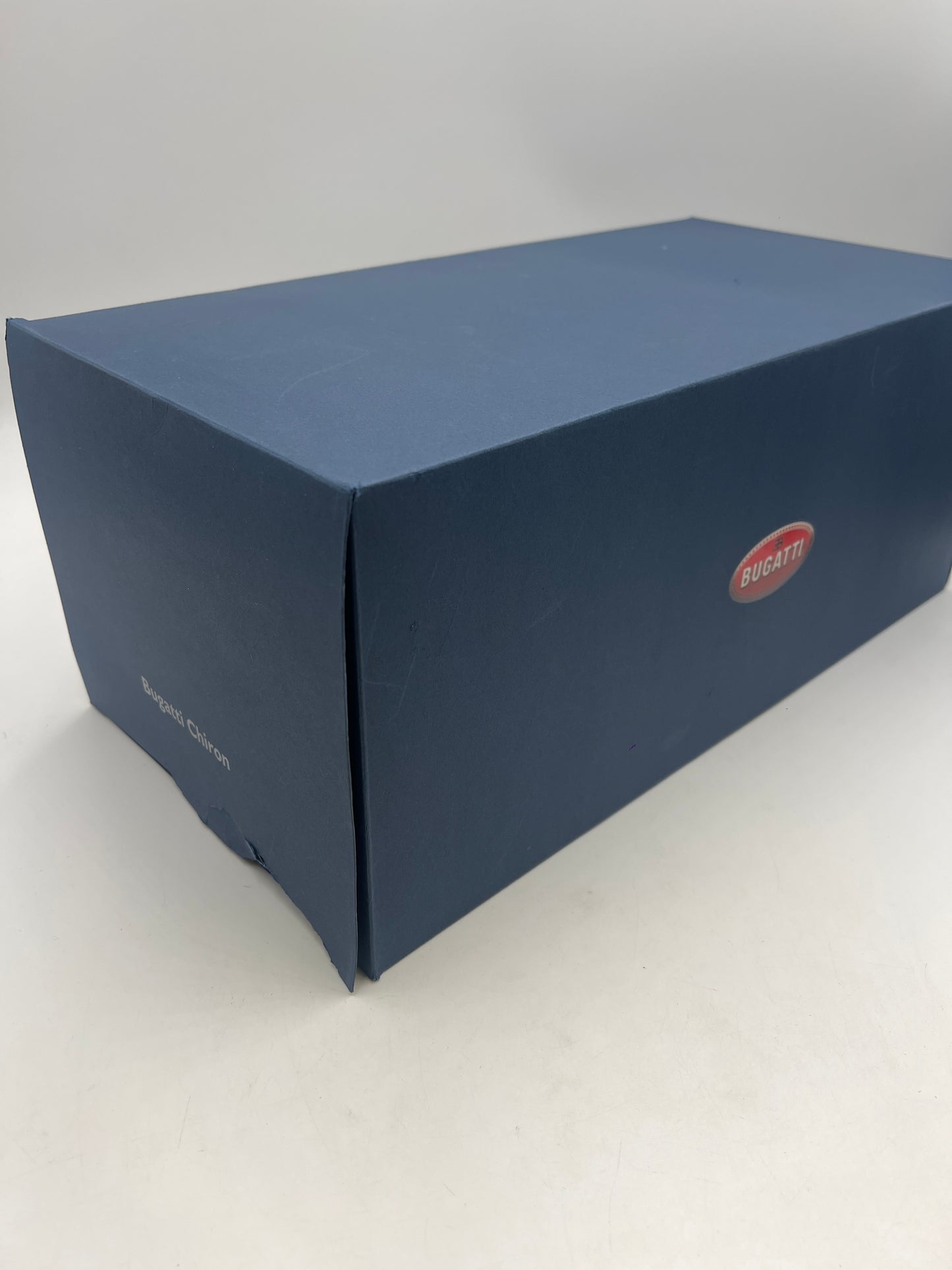 VHTF AutoArt Limited 1/12 Scale Bugatti Chiron New With Box *Outer Box Has Damage*