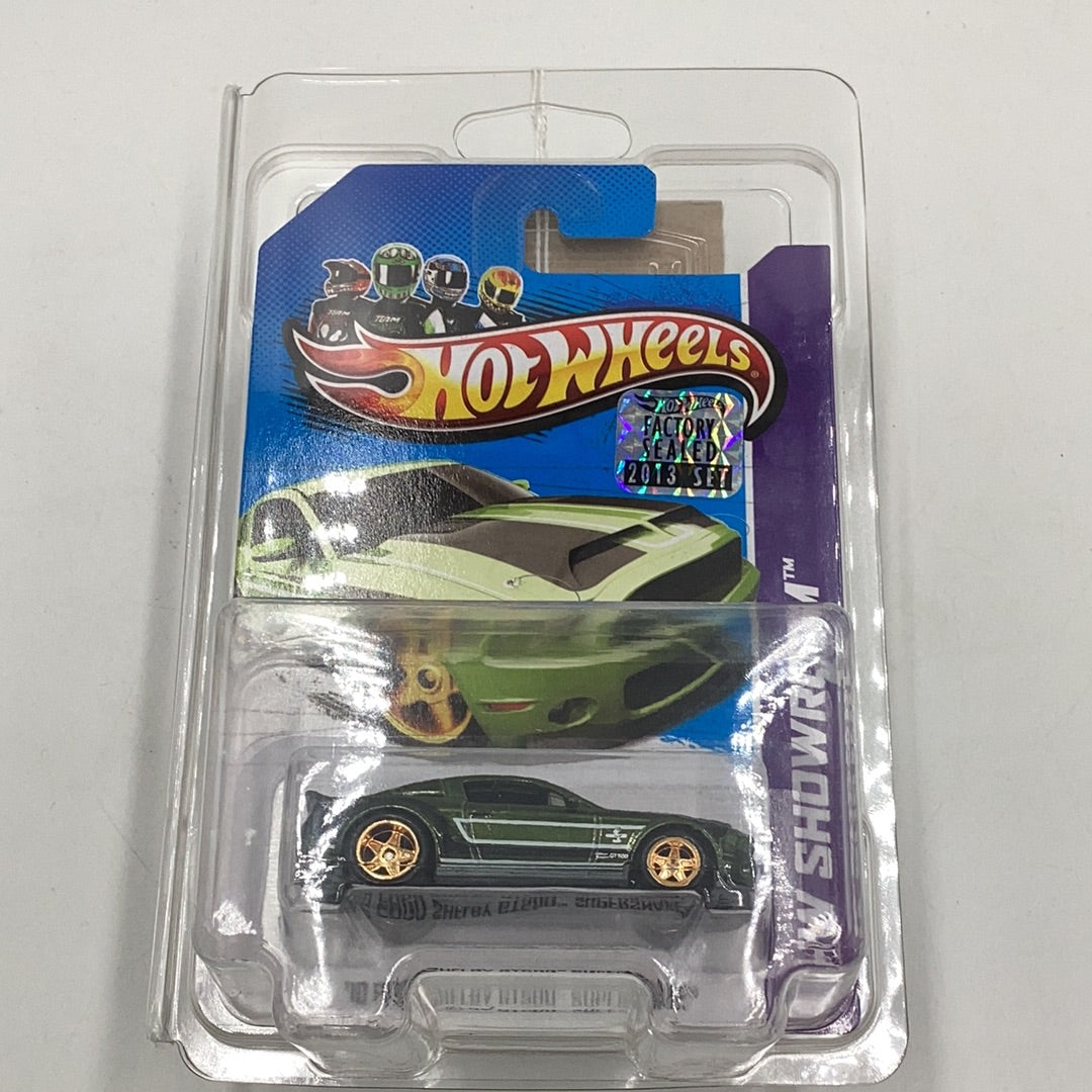 2013 hot wheels super treasure hunt #155 10 Ford Shelby GT500 Supersnake W/Protector