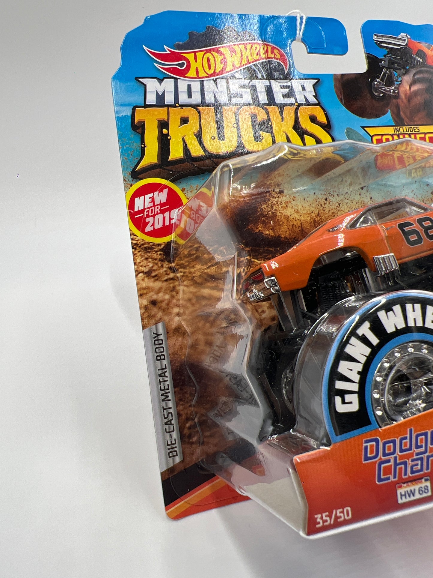 2019 Hot Wheels Monster Trucks #33 Dodge Charger R/T 126E