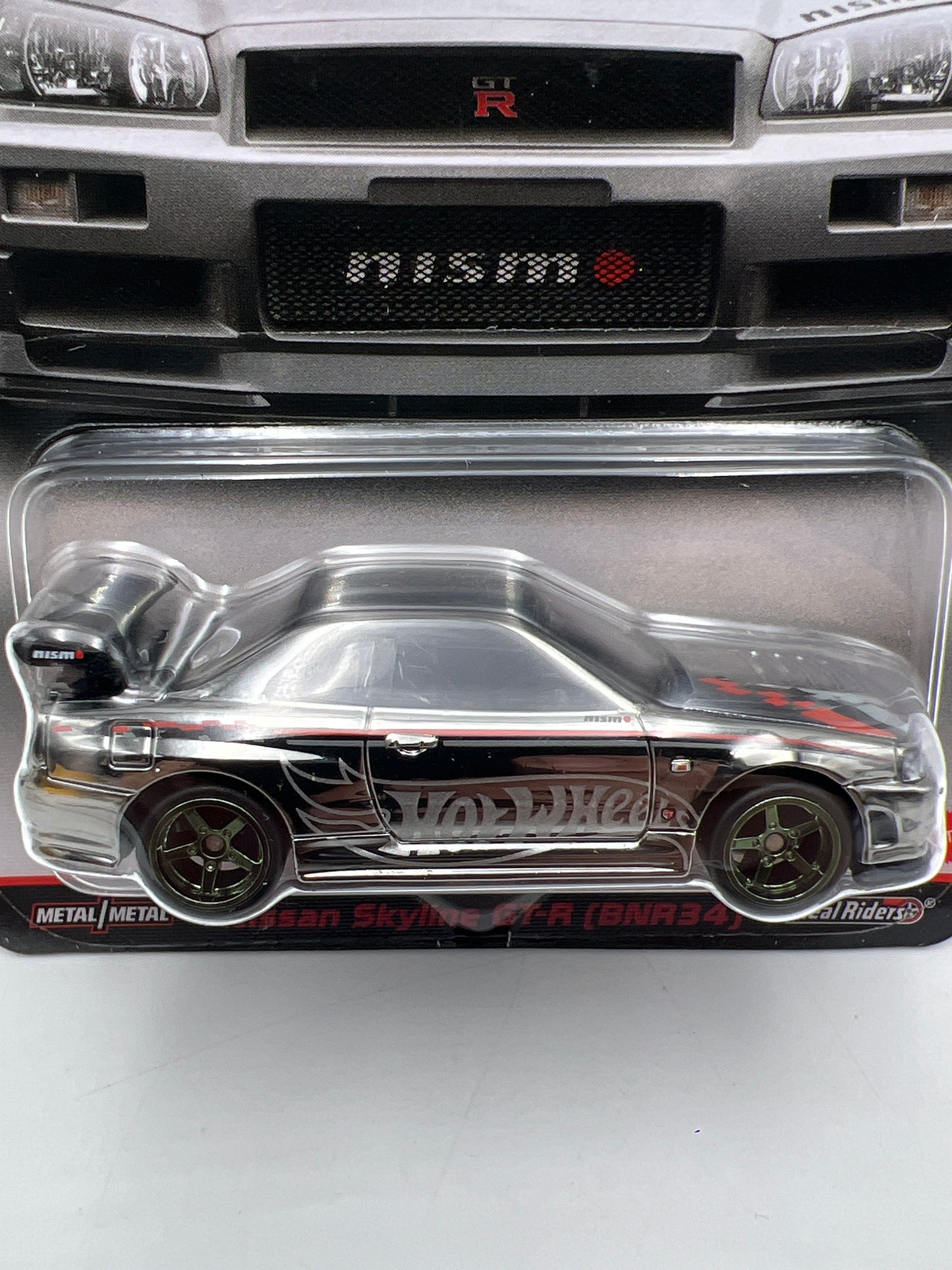 Hot Wheels RLC #14480/30000 Nismo Nissan Skyline GT-R BNR34 Chrome W/Protector