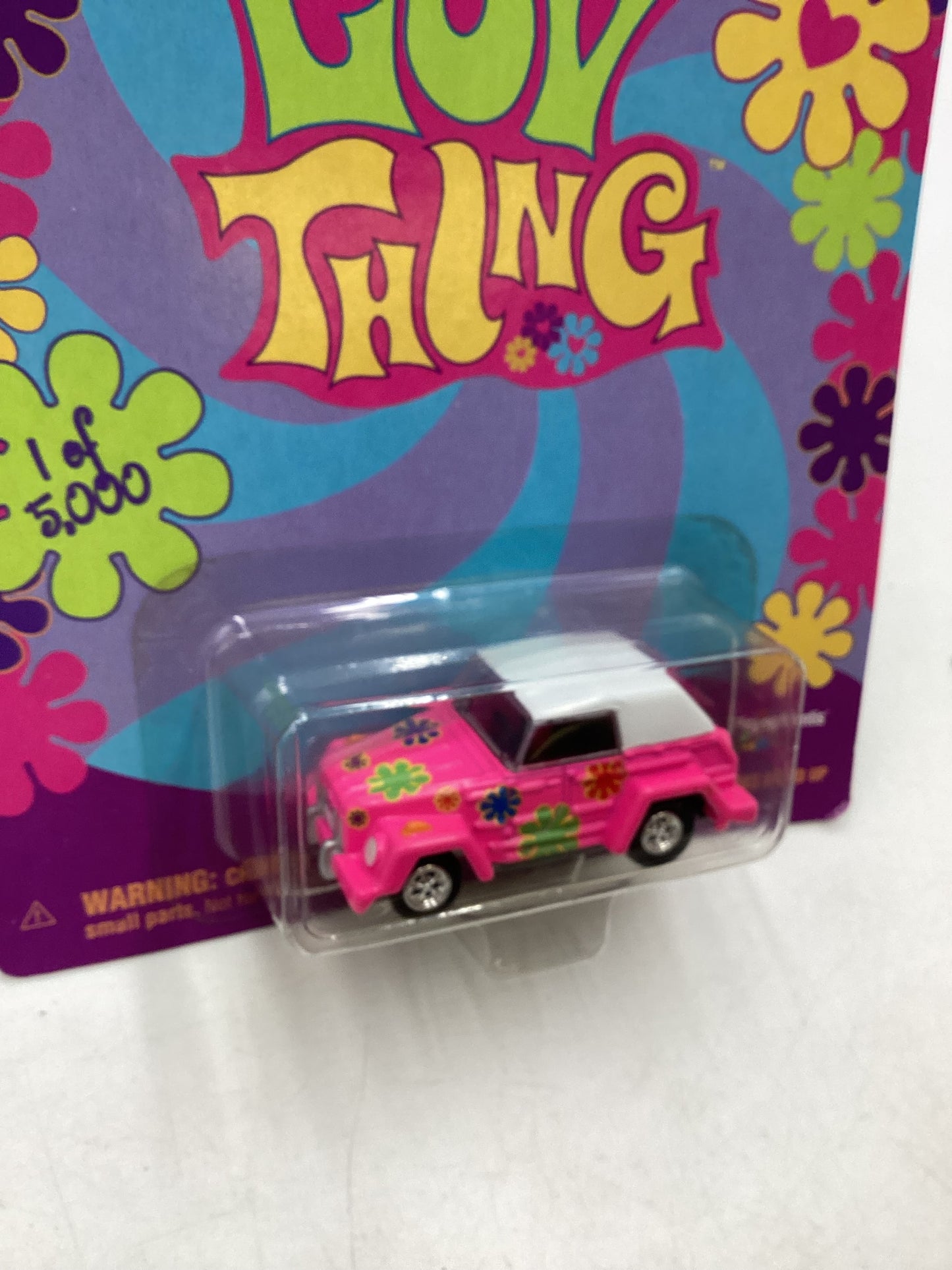 Johnny Lightning Luv Thing Pink 1/5000 227A