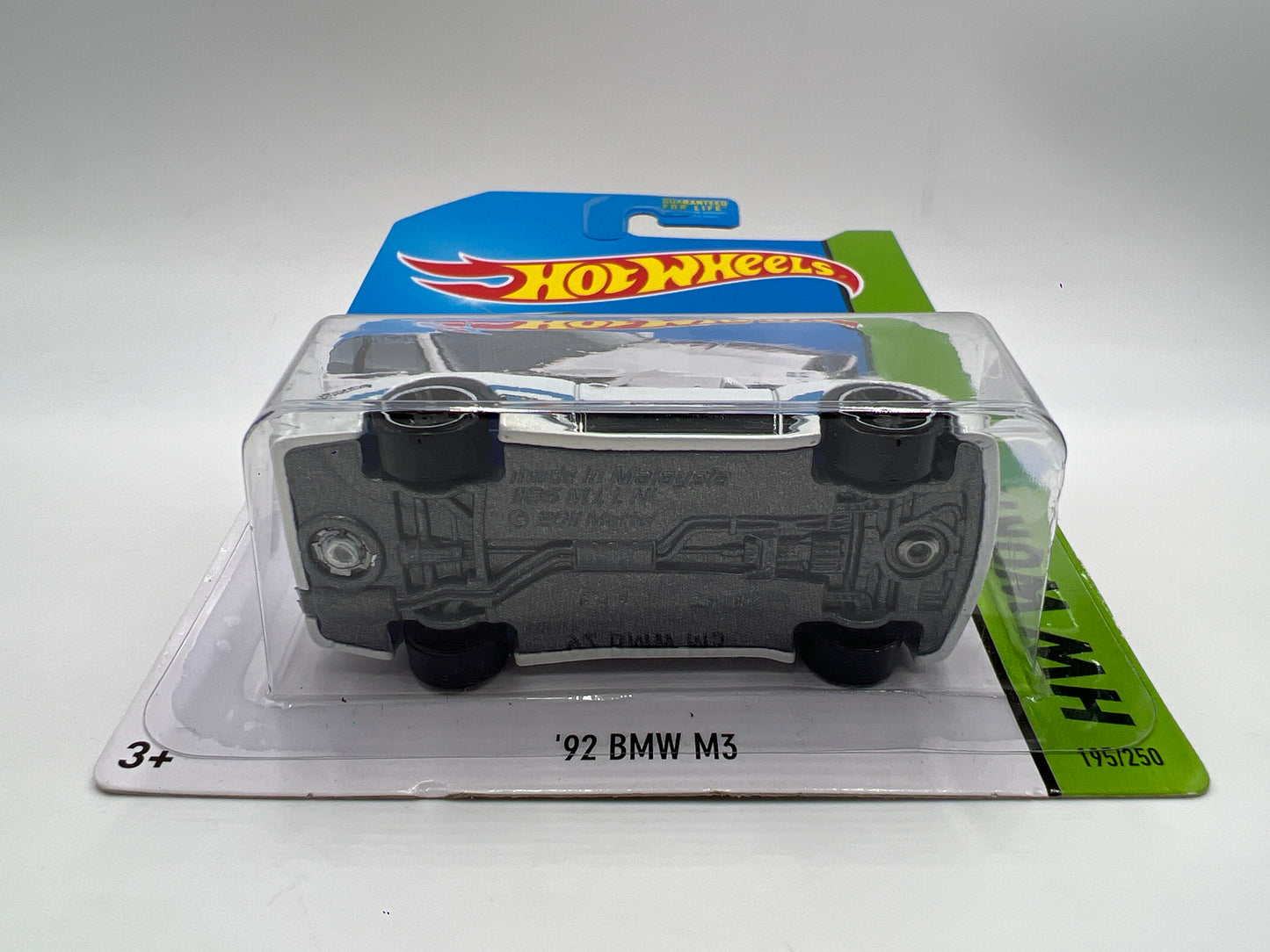 2014 Hot Wheels Workshop #195 92 BMW M3 White W/Protector