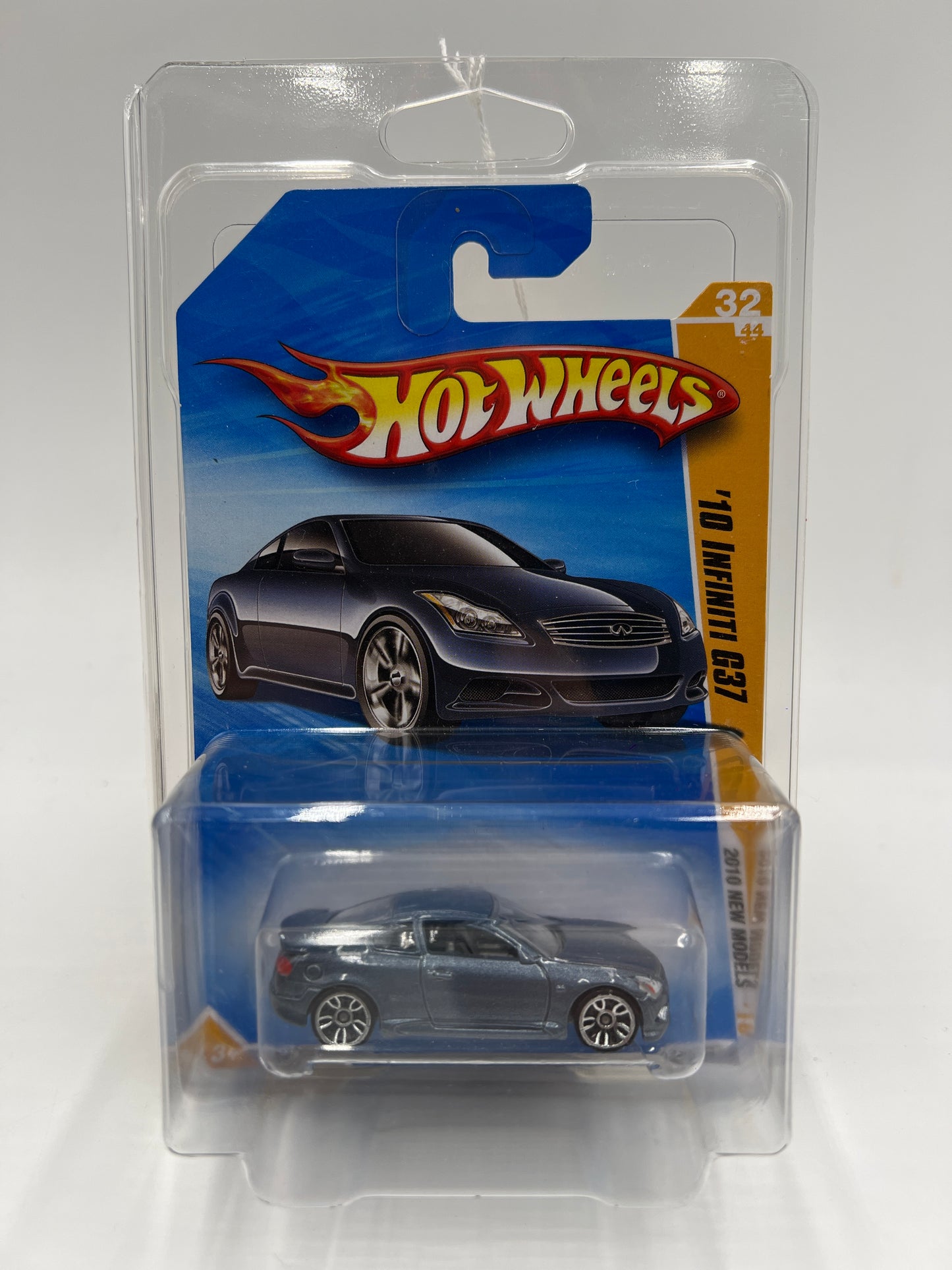 2010 Hot Wheels New Models #32 10 Infiniti G37 Blue W/Protector #1