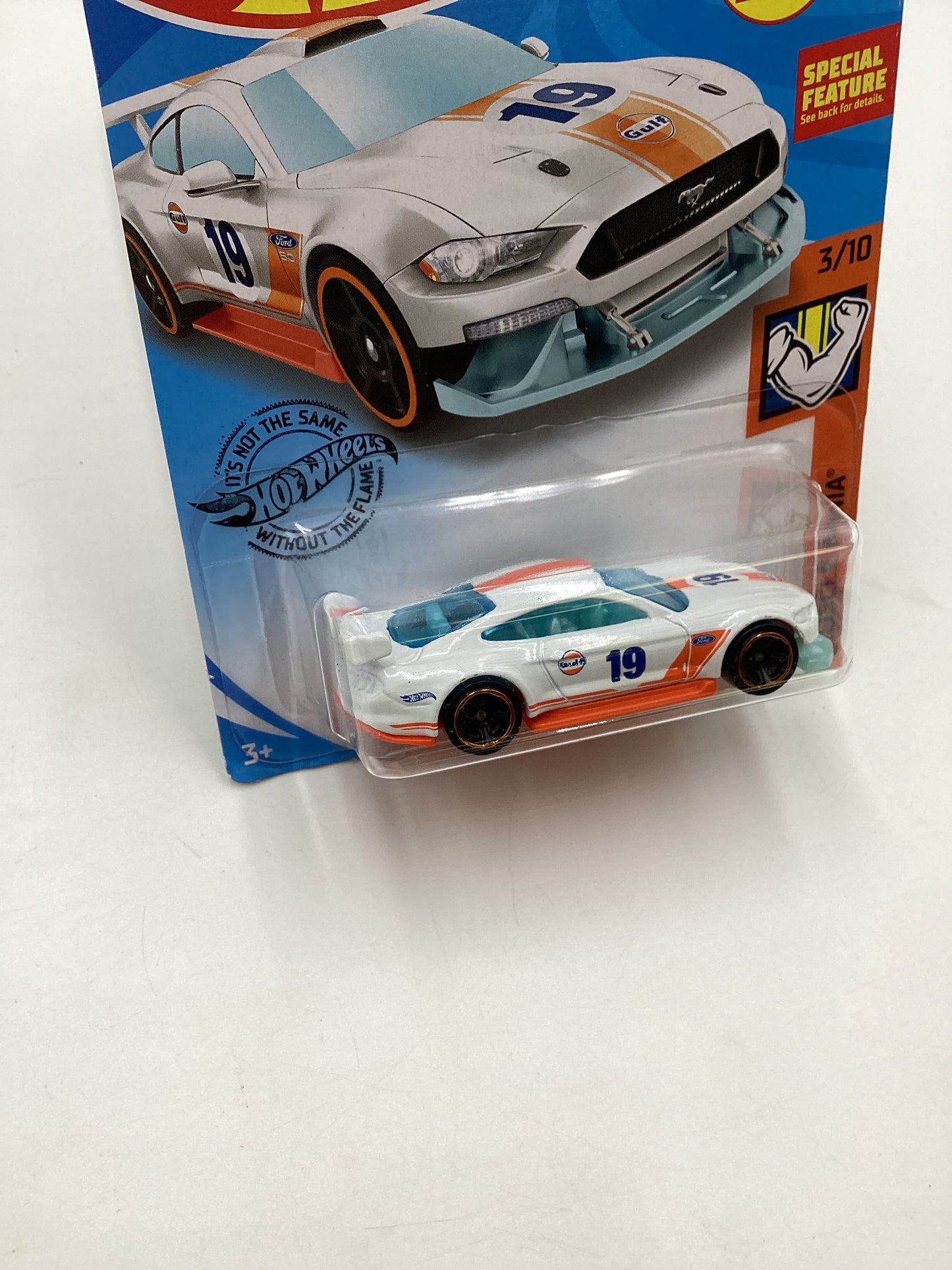 2019 Hot wheels Muscle Mania #180 Custom 18 Ford Mustang GT Gulf 27A