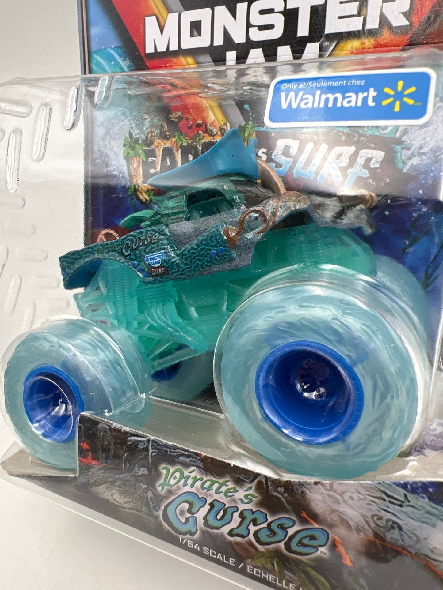 Monster Jam Walmart Exclusive Series 1 Earth vs Surf Pirates Curse
