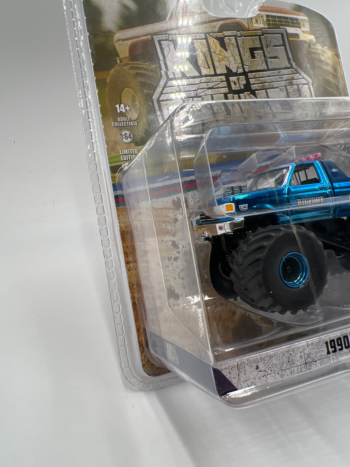 Greenlight Kings of Crunch Series 16 Walmart CHASE 1990 Ford F-350 Bigfoot #4 Chrome Blue