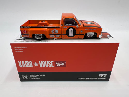 Mini GT x Kaido House #90 Chevrolet Silverado Dually Kaido V2 Orange