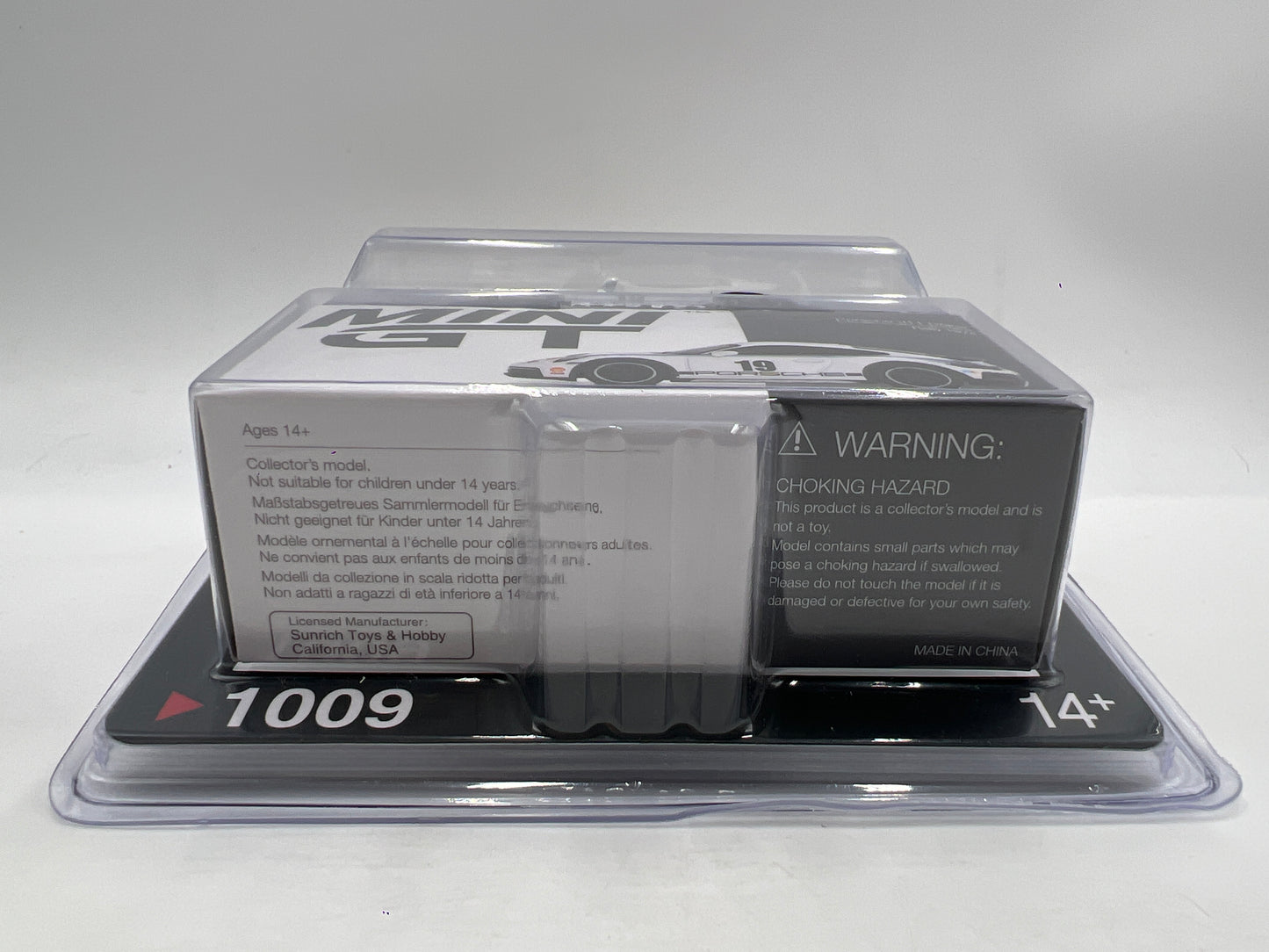 Mini GT #1009 Porsche 911 Dakar Rally 1974 White