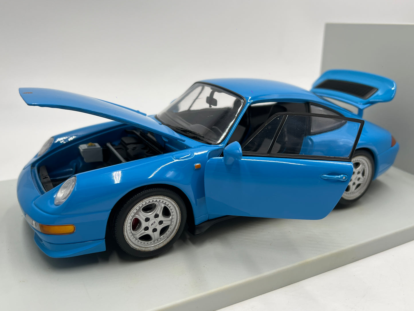 UT Models 1/18 Scale Rare Color Porsche 911 Carrera RS 993 Riviera Blue W/Box VHTF Box Not Perfect