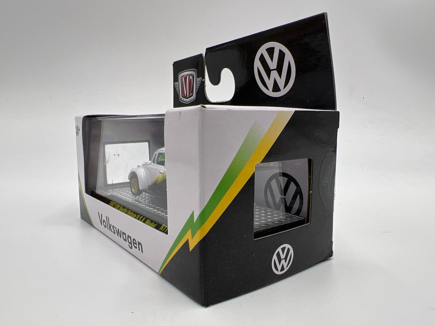 M2 Machines Detroit Muscle 1967 VW Beetle Deluxe U.S.A. Model R71