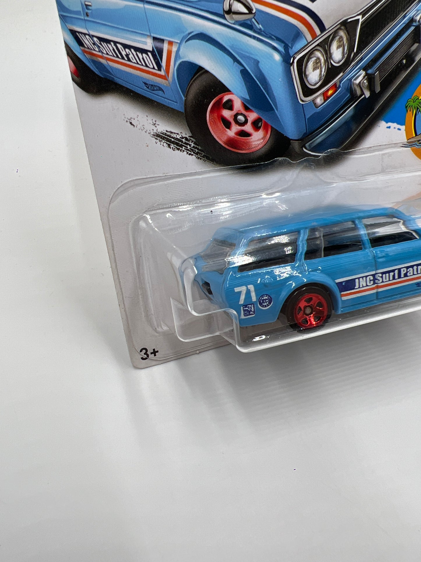 2017 Hot Wheels Surfs Up #277 71 Datsun Bluebird 510 Wagon Blue 88B