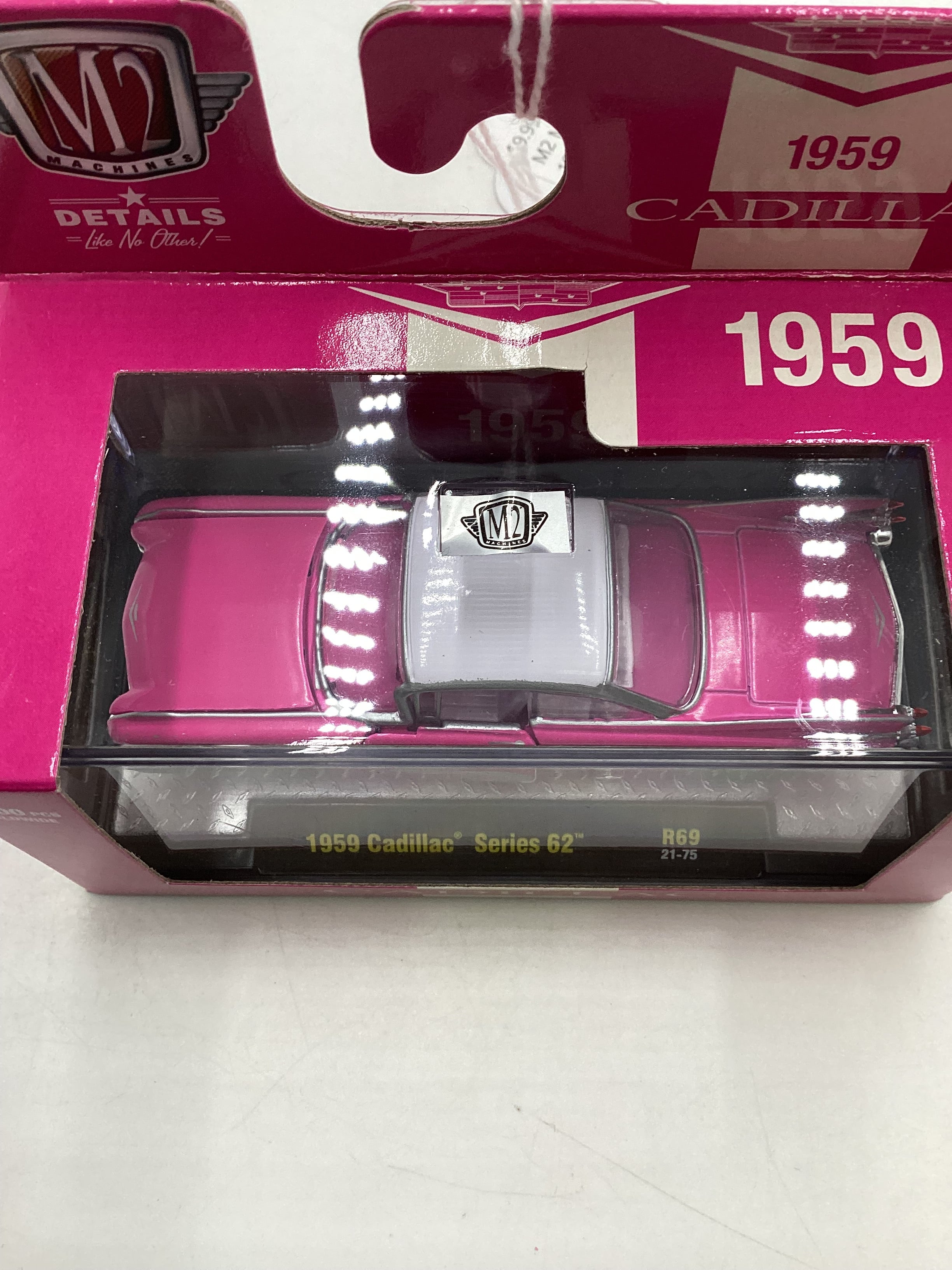 M2 Machines 1959 Cadillac Series 62 Pink R69 – carolinasdiecast