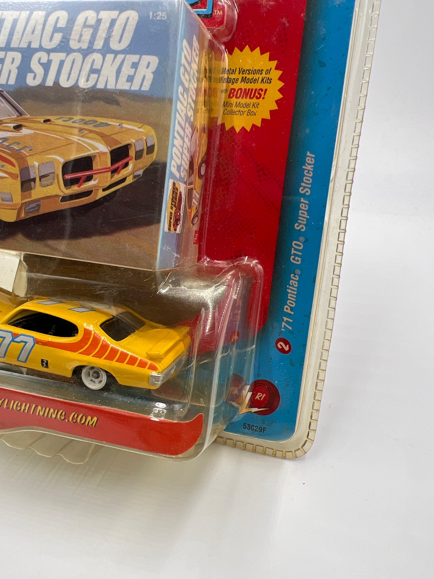 Johnny Lightning Classic Plastic R1 #2 71 Pontiac GTO Super Stocker Yellow 232C