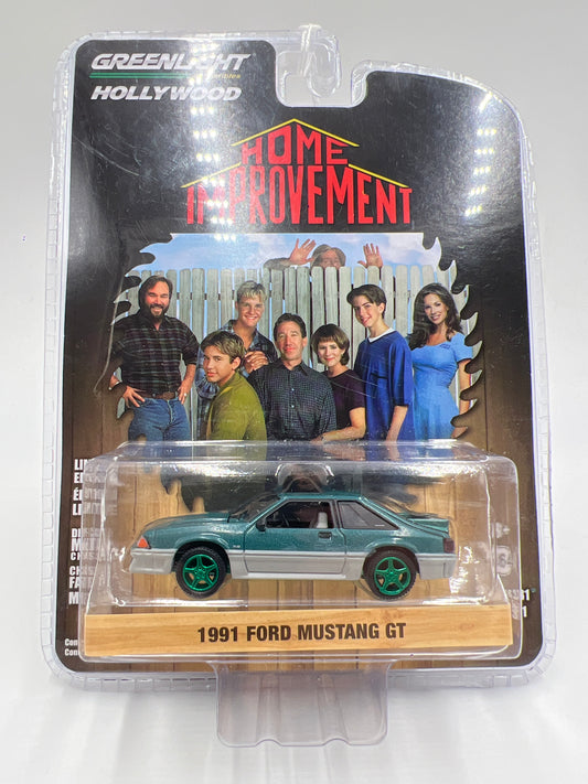 Greenlight Hollywood Series 31 Home Improvement CHASE 1991 Ford Mustang GT