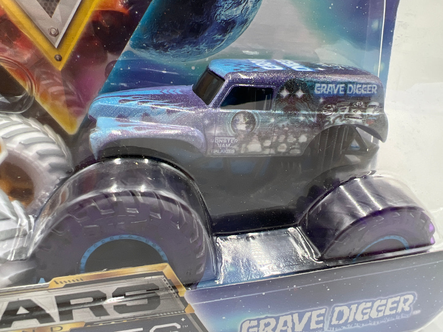 Monster Jam Gears And Galaxies Walmart Exclusive Special Edition Blue Thunder & Grave Digger