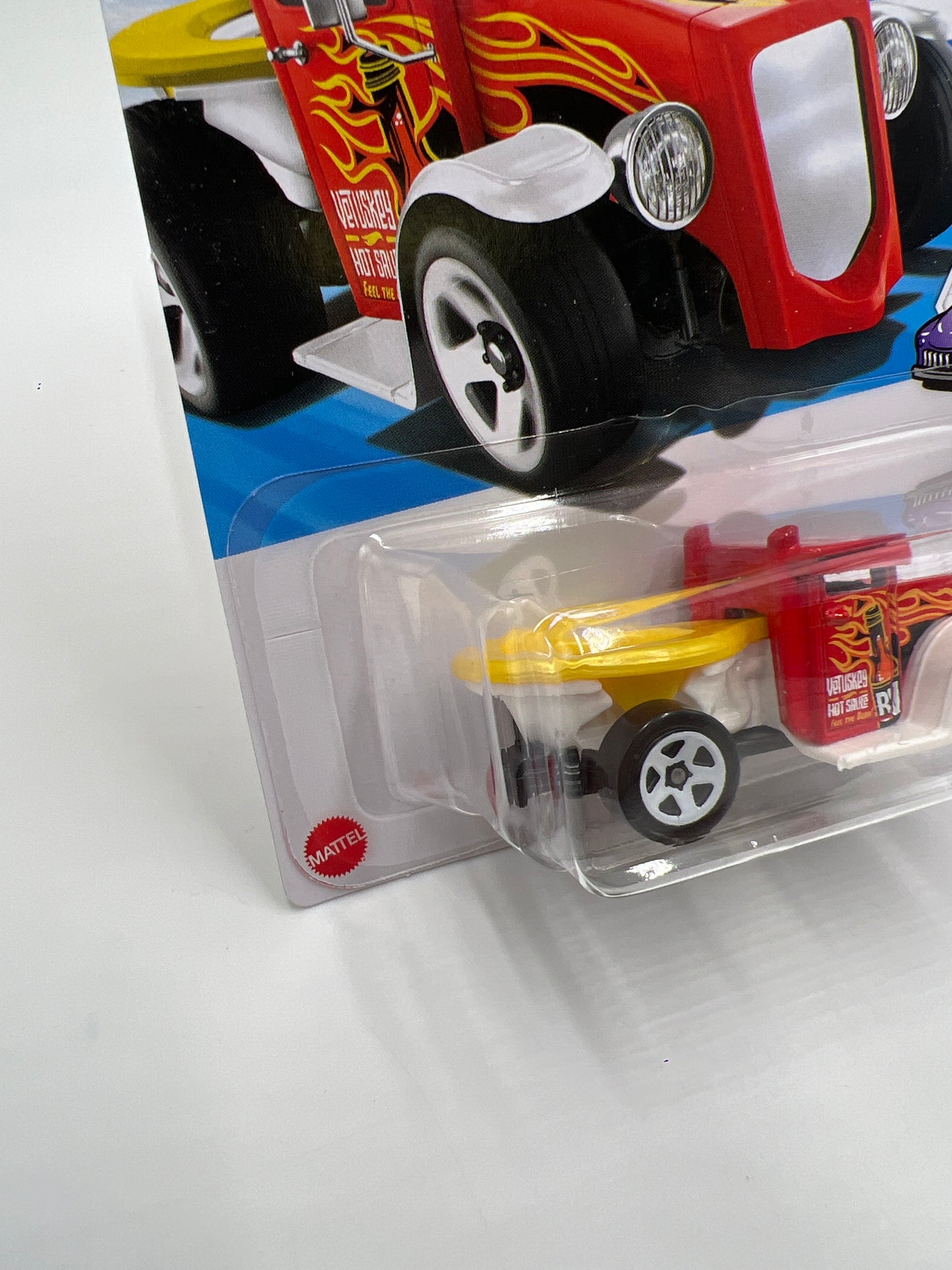 2025 Hot Wheels L Case Designed By #84 Gotta Go Red 118i