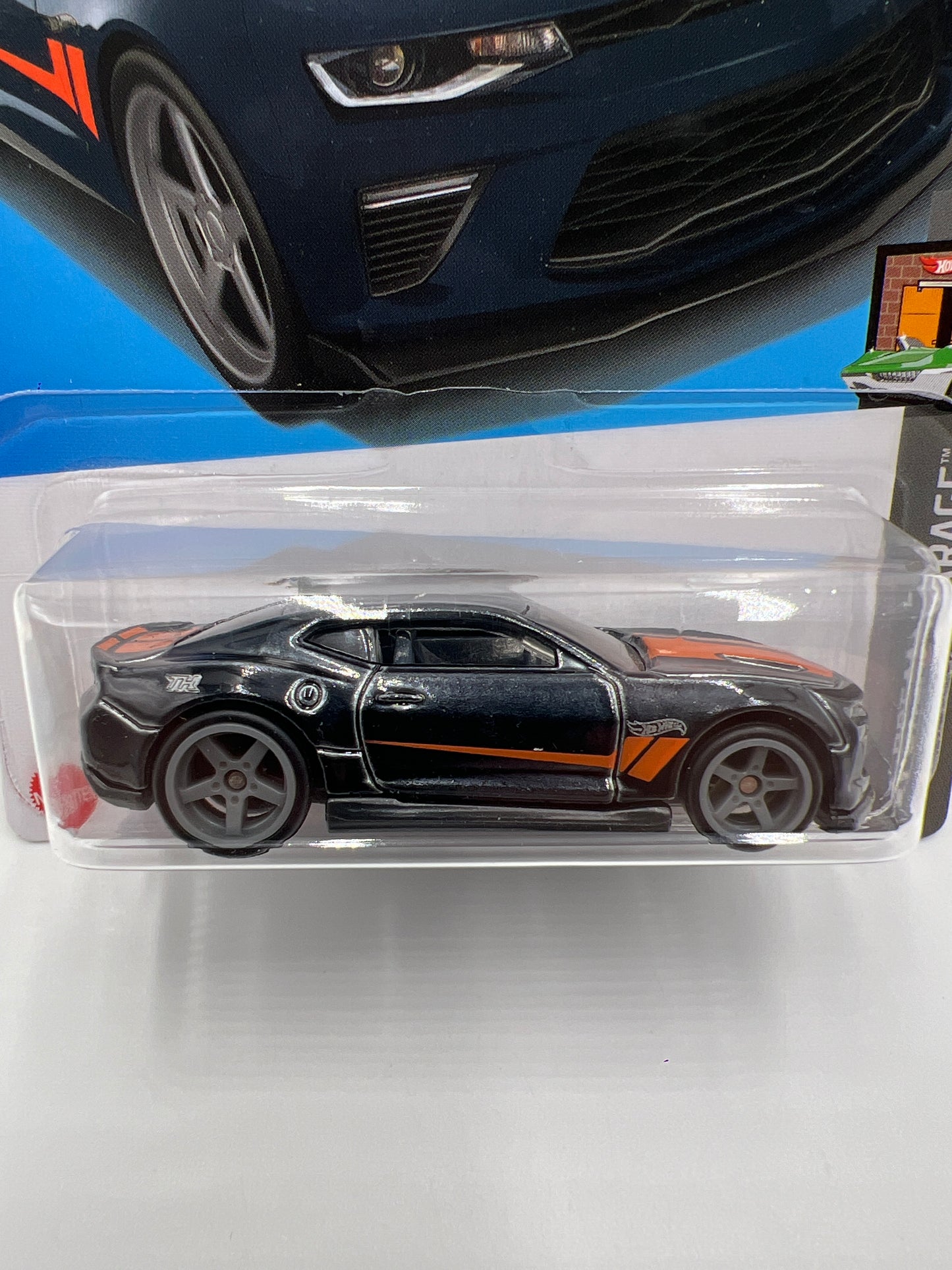 2024 Hot Wheels Super Treasure Hunt #32 18 Camaro SS Black W/Protector