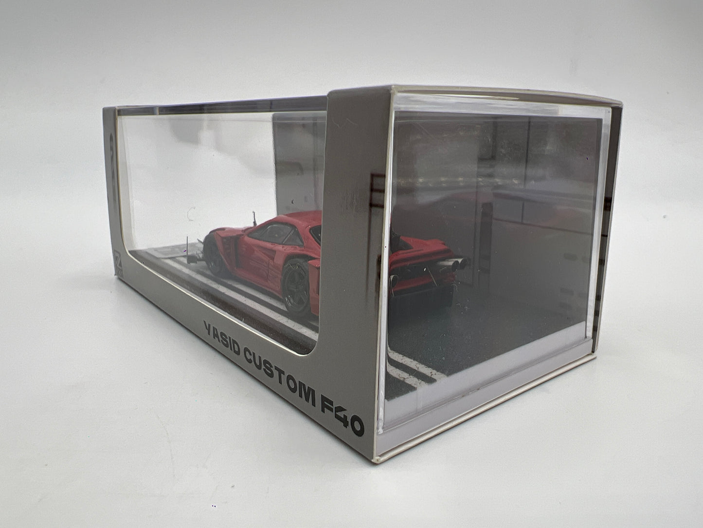 DCM 1/64 #14/599 AI.Yasid Custom Ferrari F40 Red