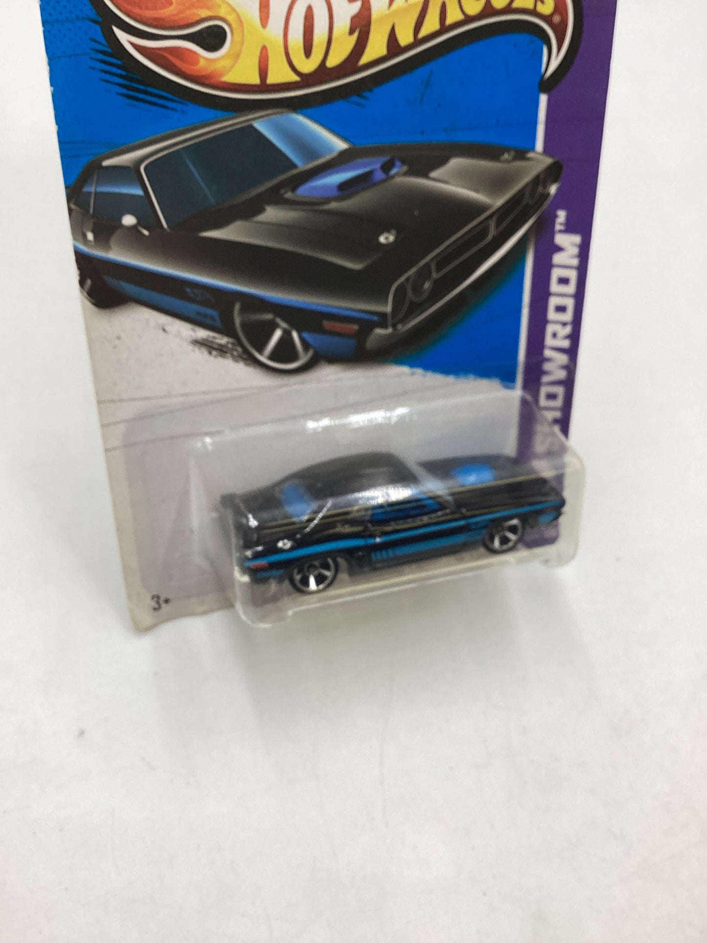 2013 Hot Wheels #222 71 Dodge Challenger Black 39D