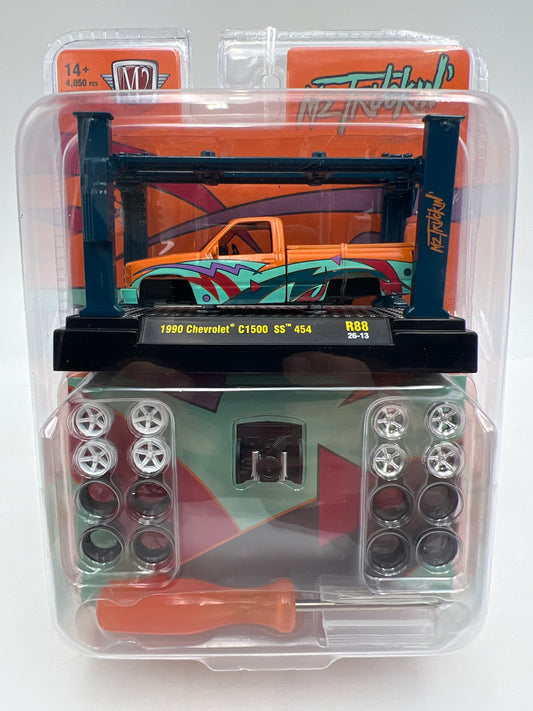 M2 Machines Model Kits R88 1990 Chevrolet C1500 SS 454