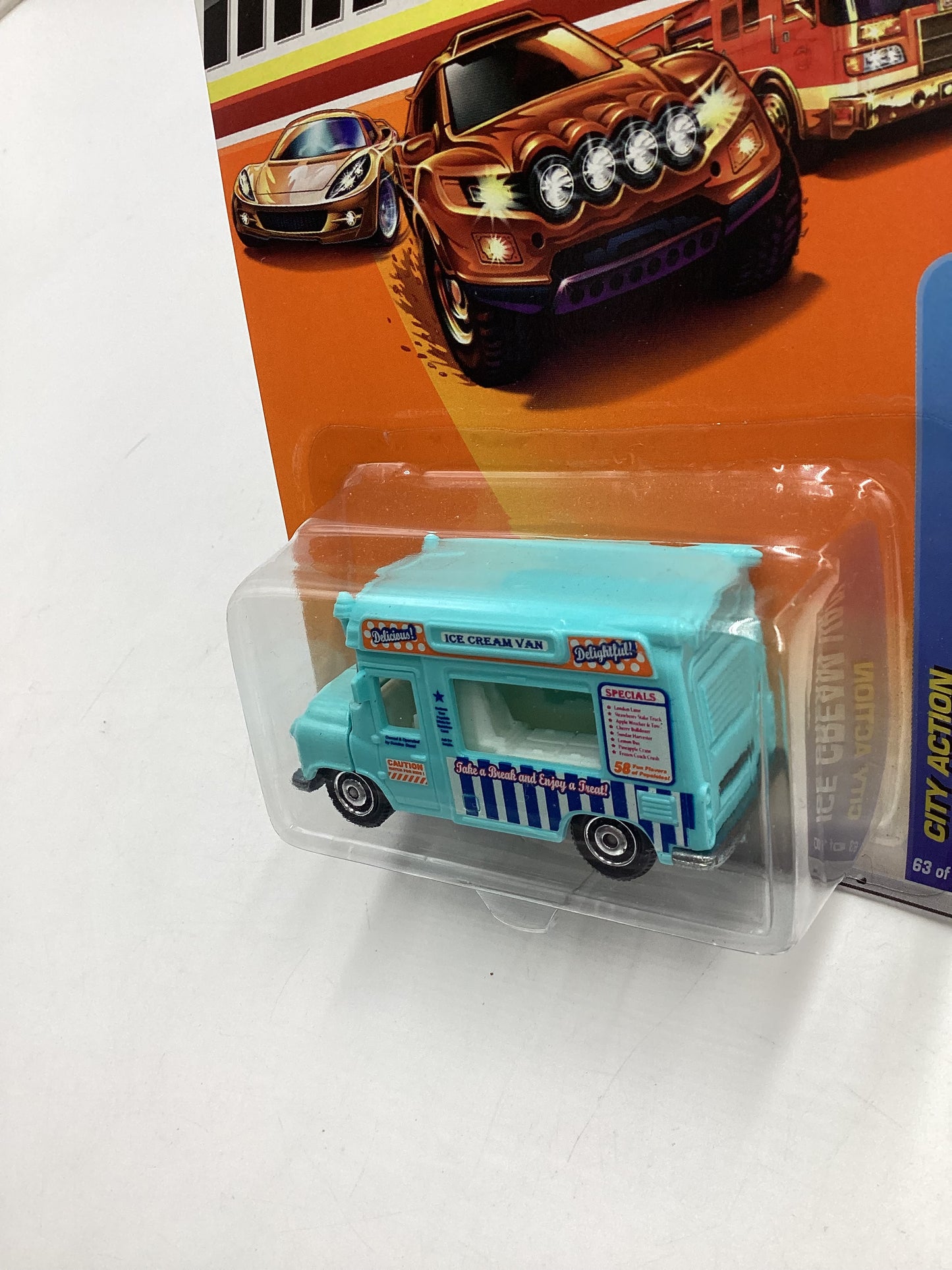 Matchbox 2010 City Action Ice Cream Van #63 207E